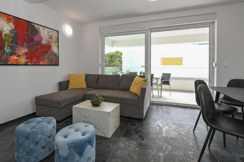 Banta A mit Privaten Pool für 20 Personen Ansicht 2