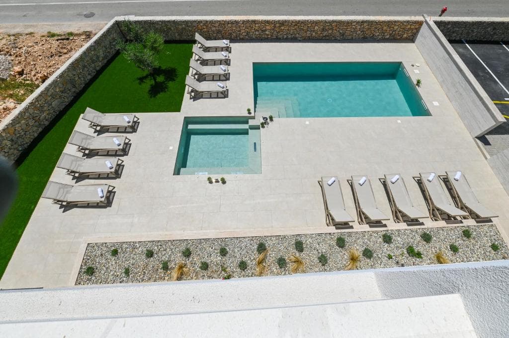 Lux Pool Apartment 6 in Novalja Ansicht 4