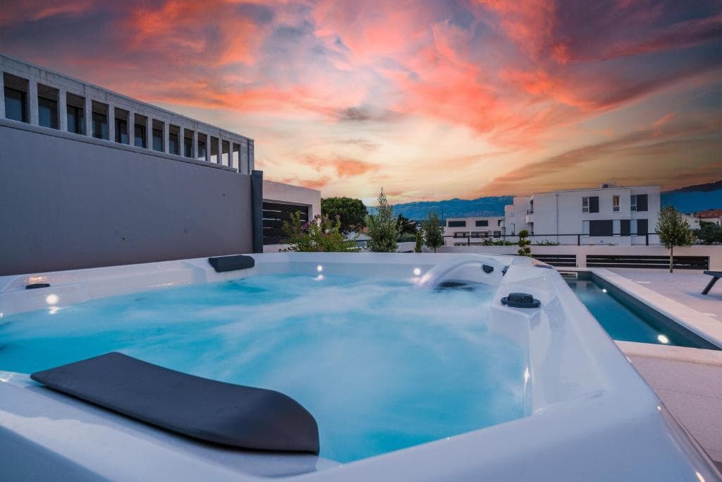 Luxus Apartment Sun mit privatem Pool Ansicht 3