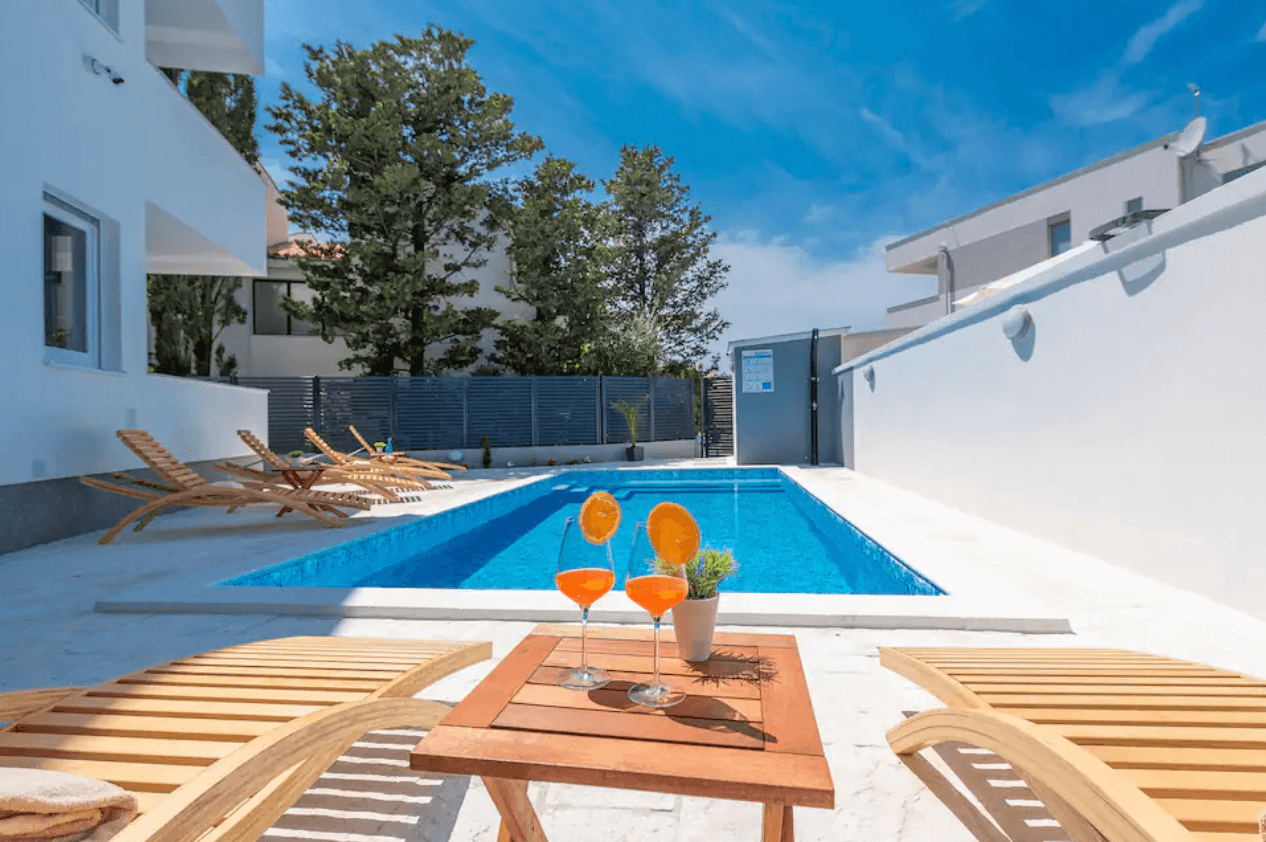 Mel-Mari Studio mit Pool in Novalja Ansicht 2