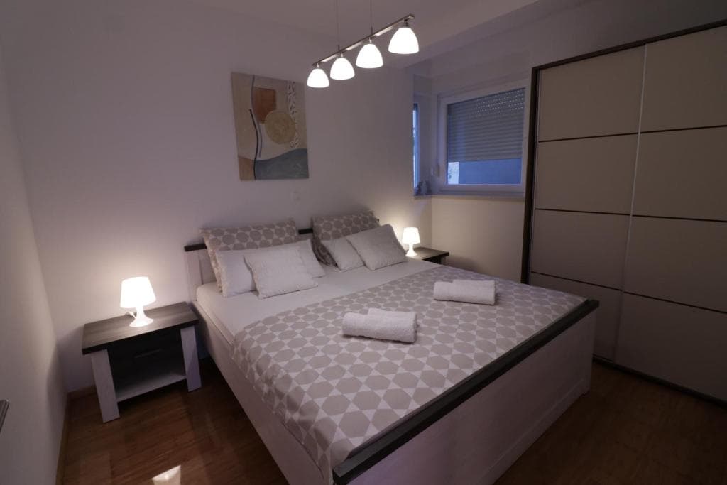 Tomana 4 Apartment mit Garten in Novalja Ansicht 2