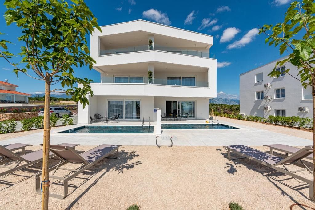 Villa Twins für 14 Personen Ansicht 2