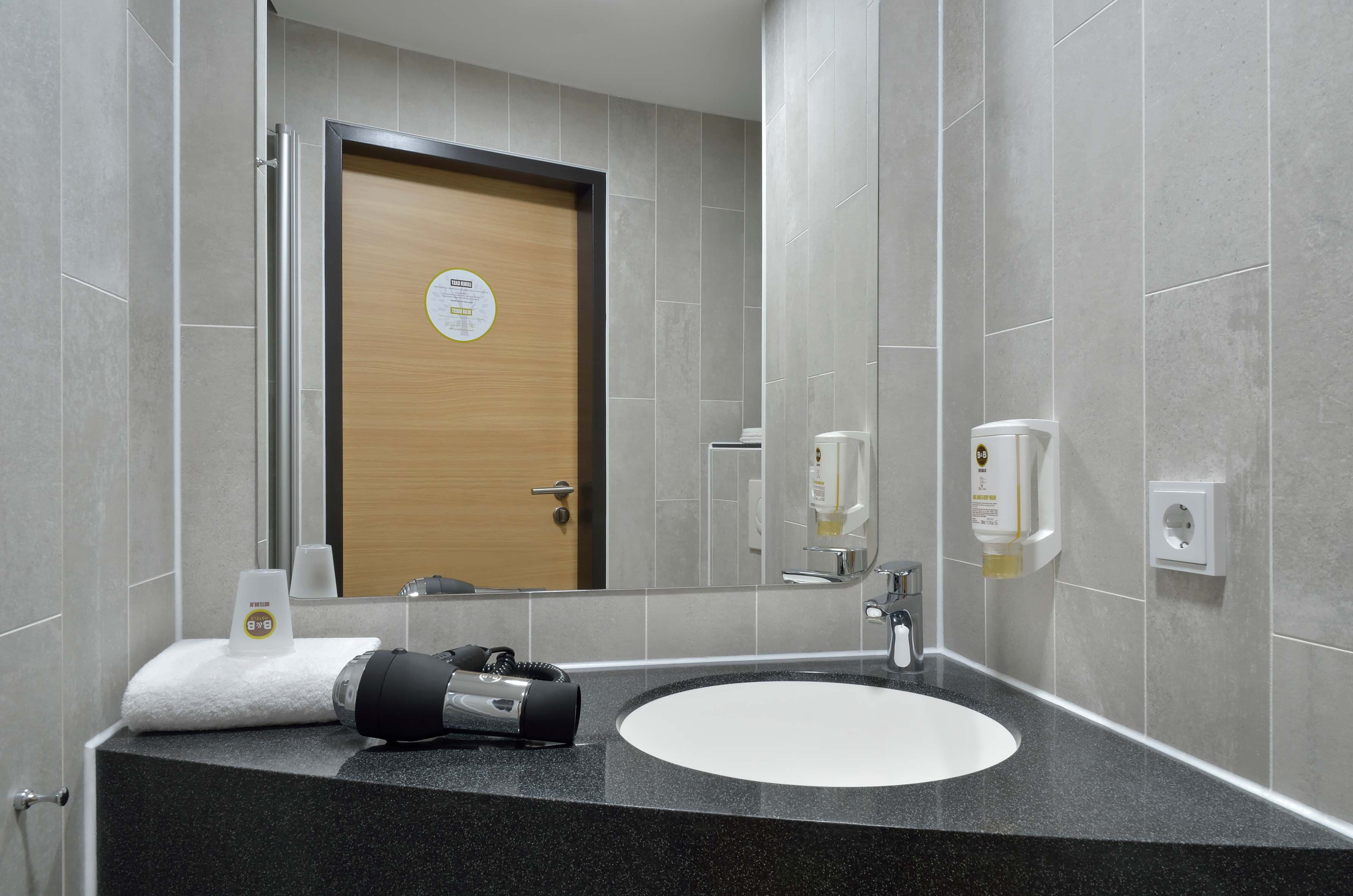 B&B Hotel Darmstadt Ansicht 8