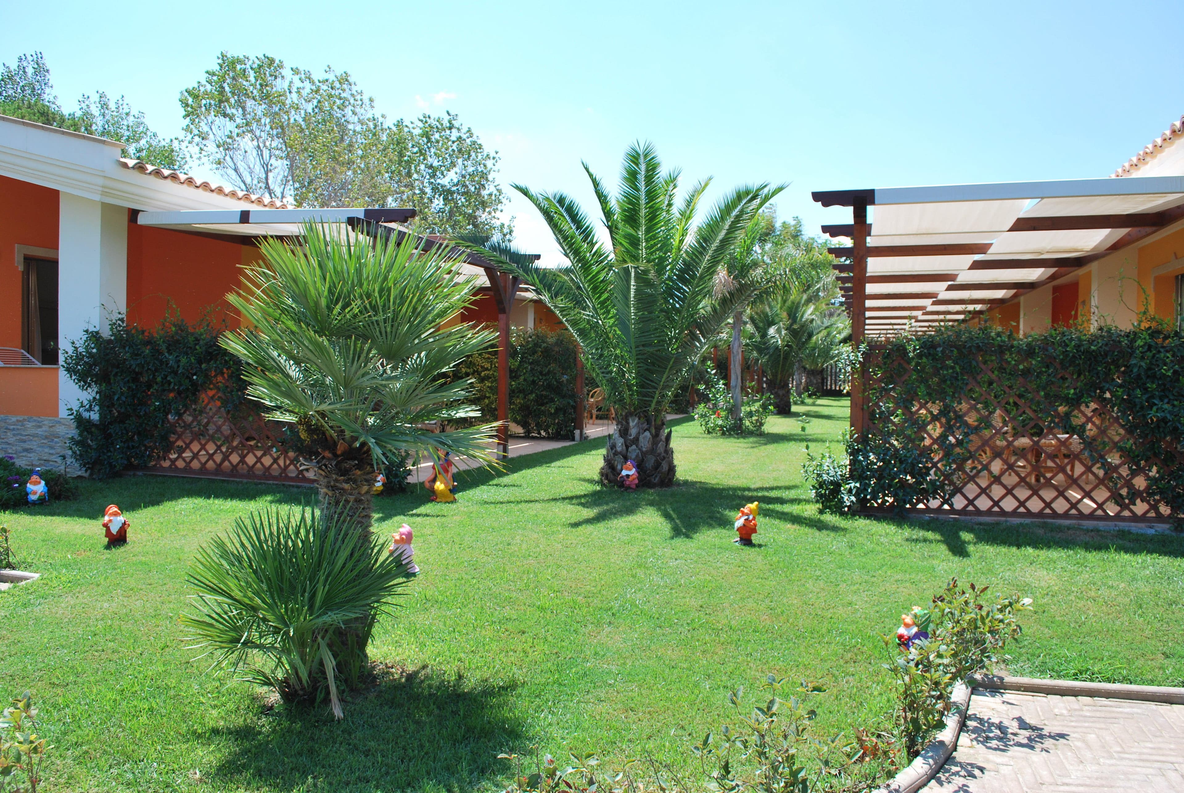 Hotel Baia Di Trainiti