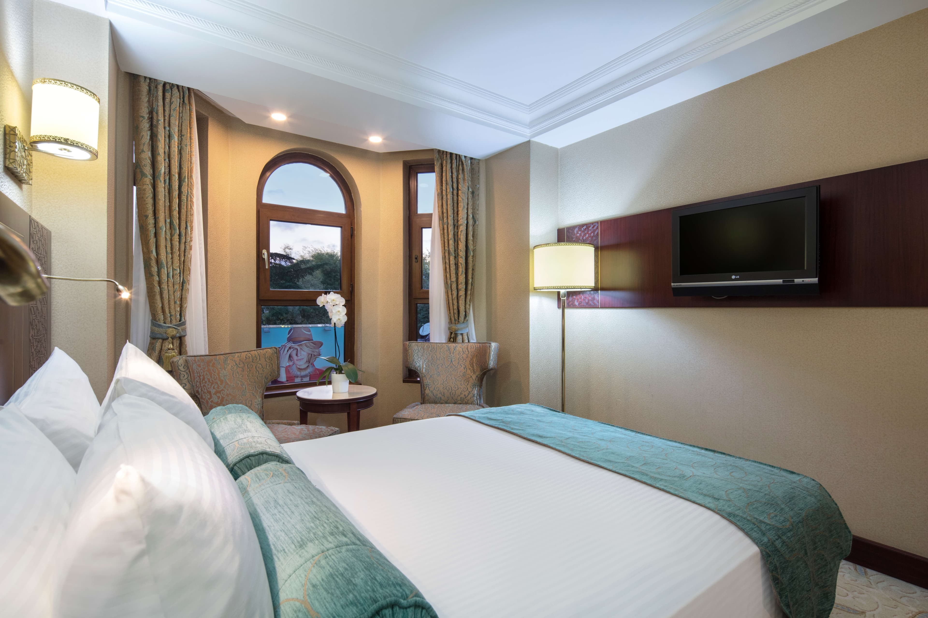 Crowne Plaza Istanbul - Old City by IH Ansicht 3