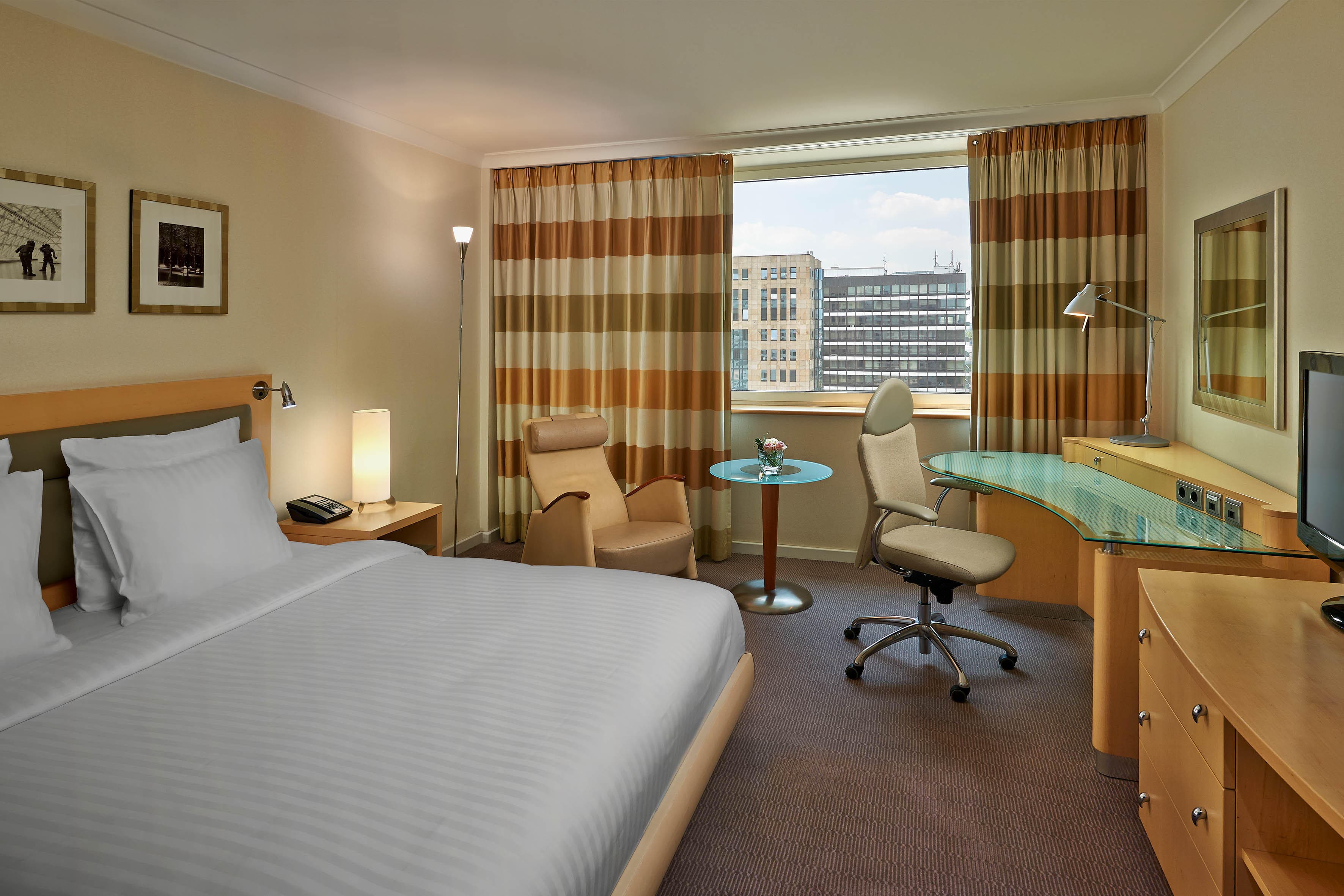 Hilton Düsseldorf Ansicht 5