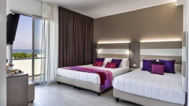 Hotel Boemia Ansicht 3