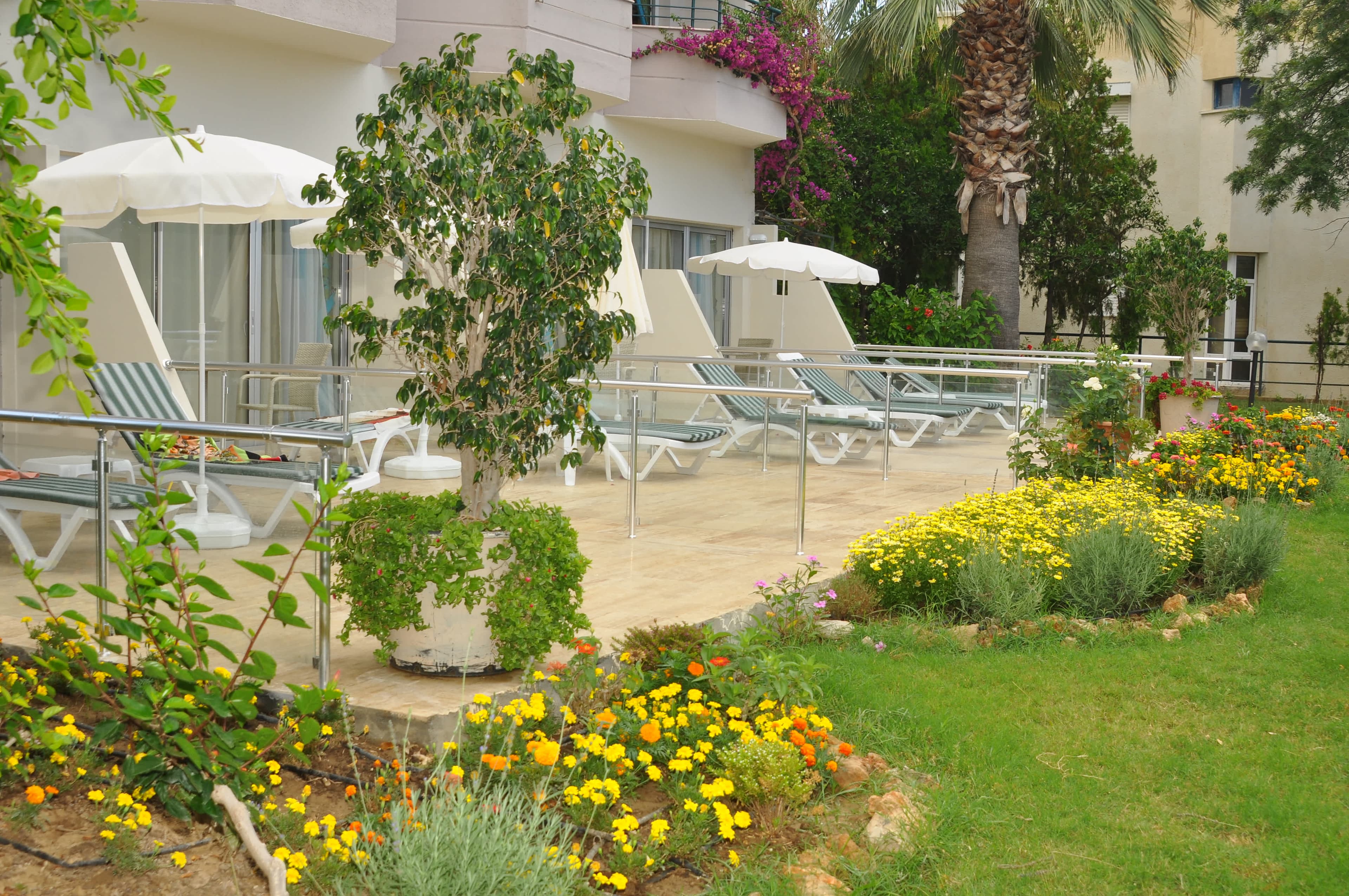 Aska Hotel Just in Beach Ansicht 6