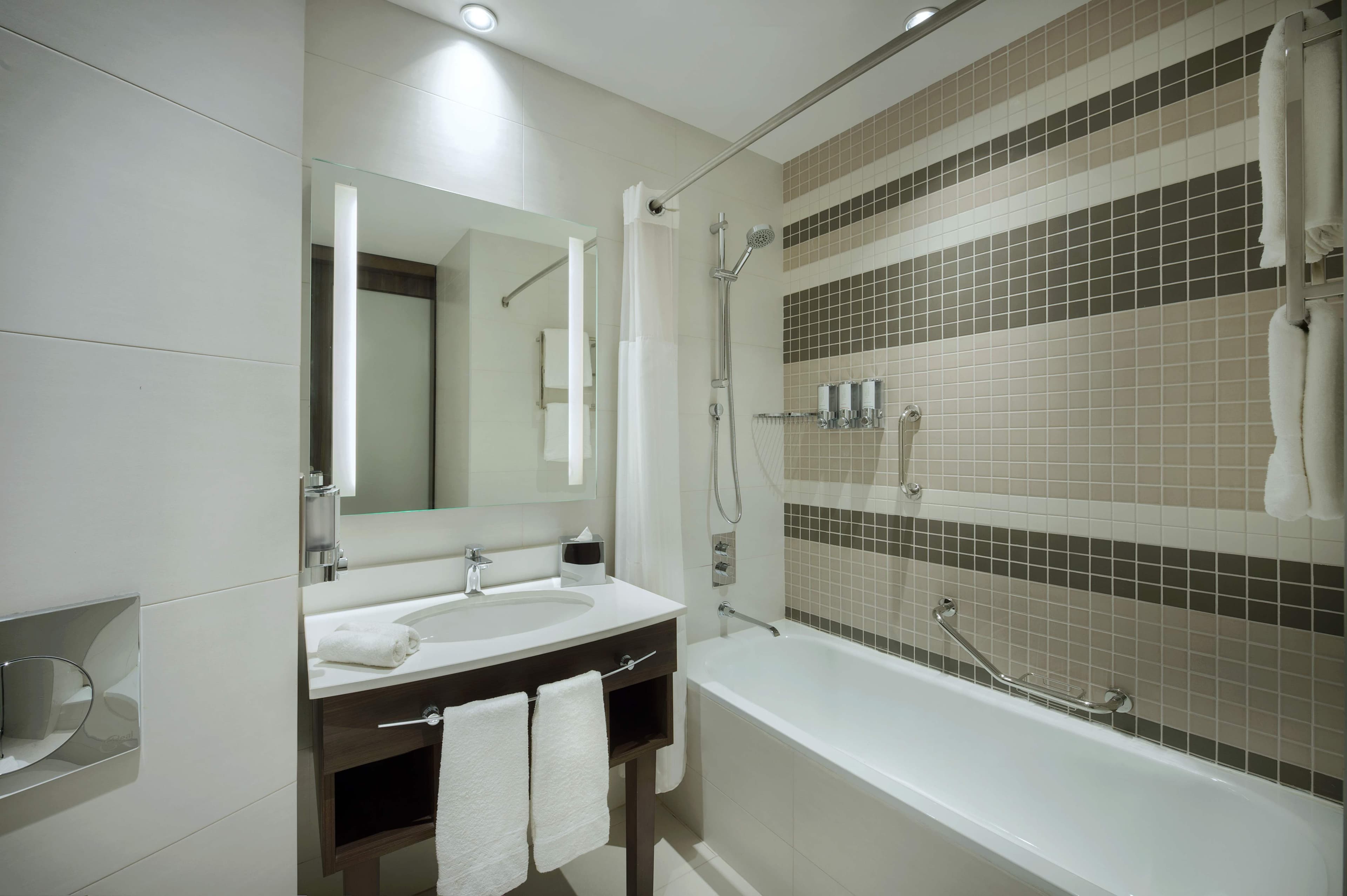 Hampton By Hilton Dubai Airport Ansicht 5