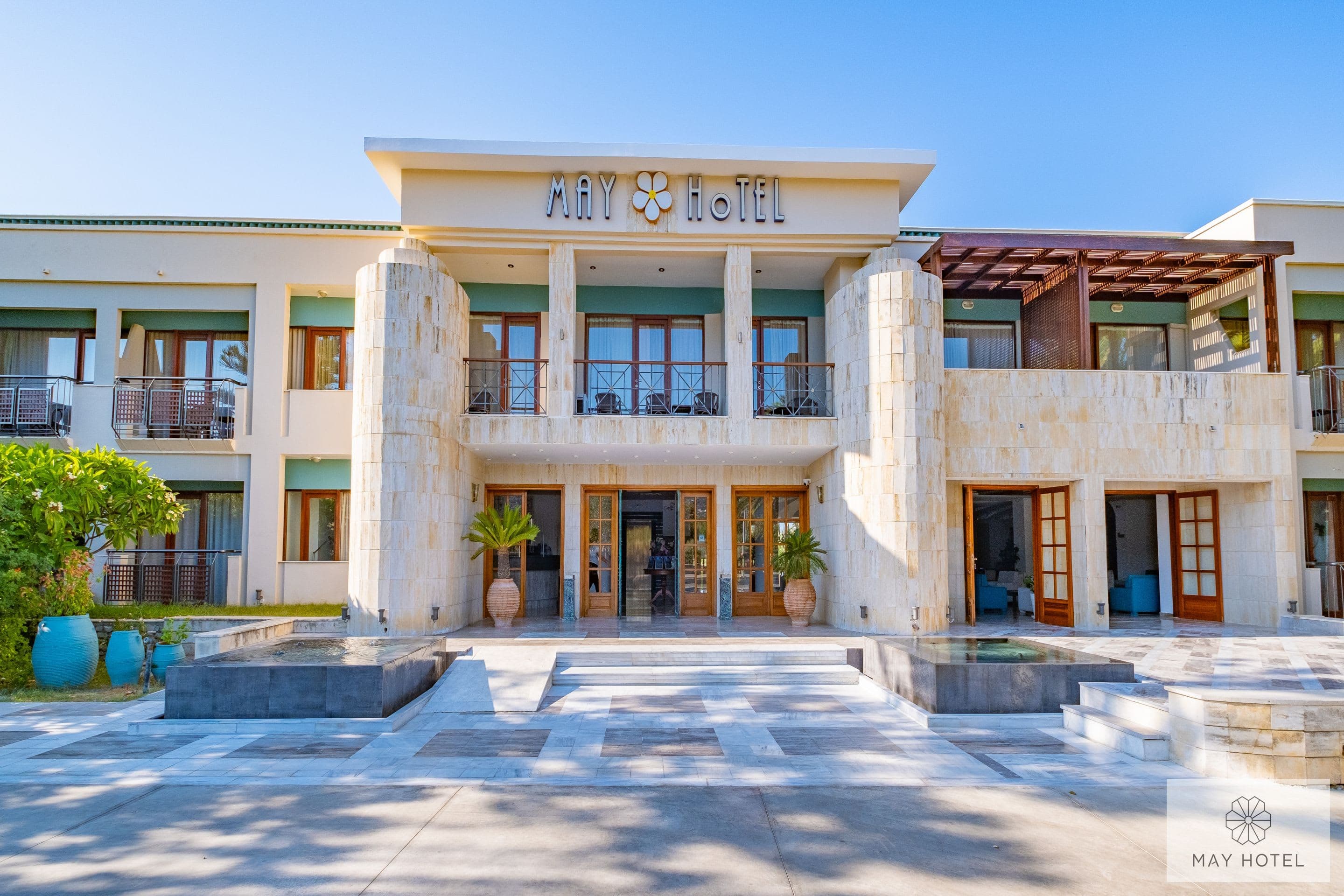 May Beach Hotel Ansicht 2