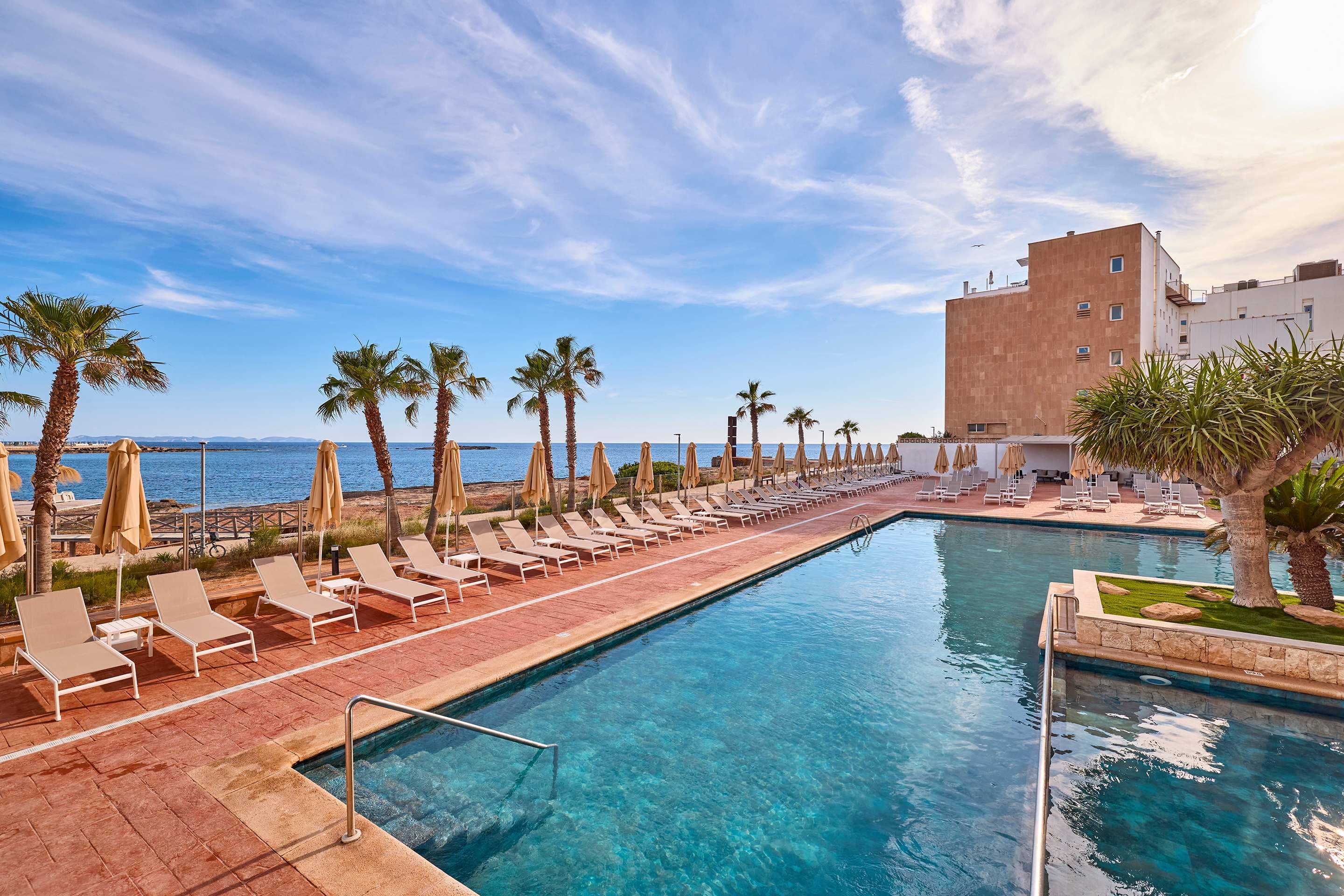 Universal Hotel Romantica