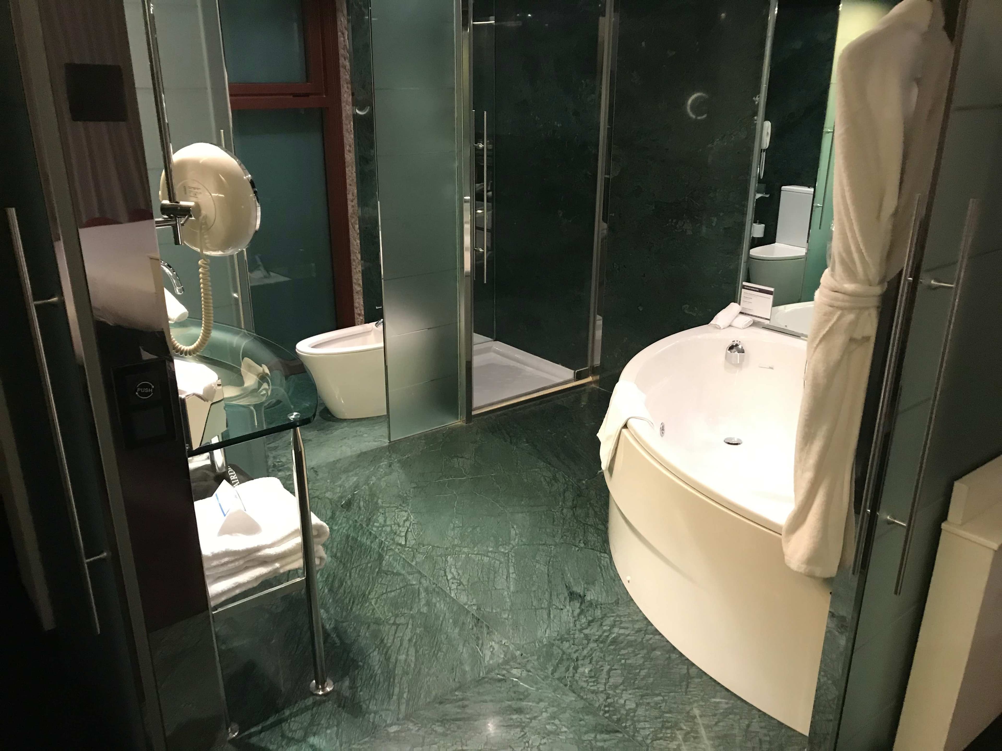 Hilton Madrid Airport Ansicht 6