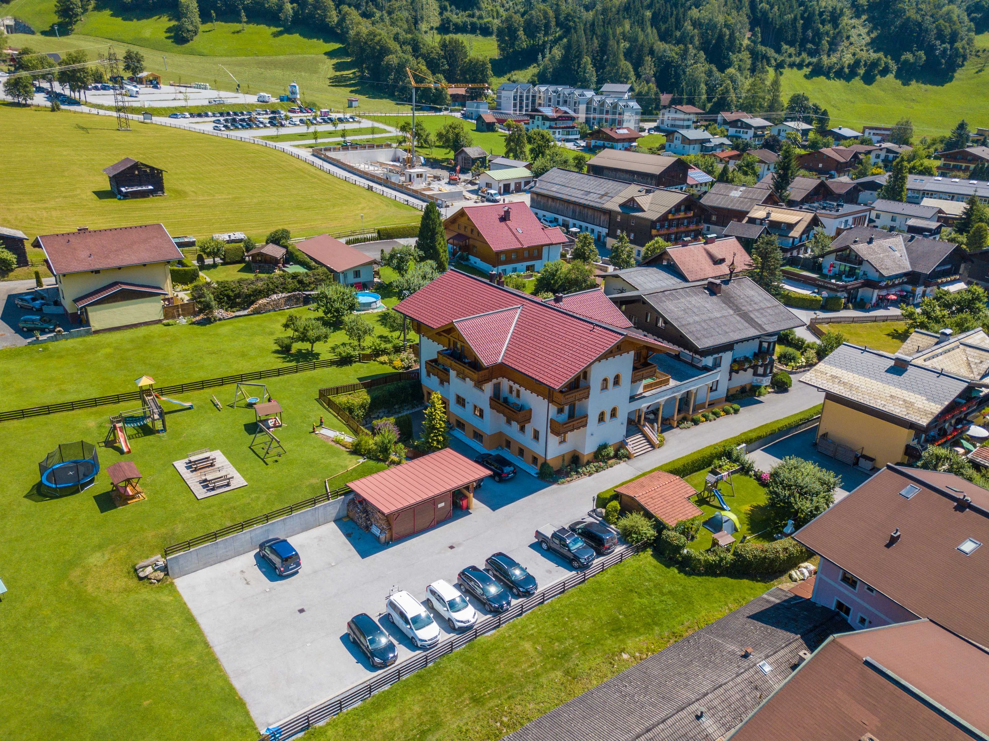 Landhaus & Appartementhaus Haussteiner