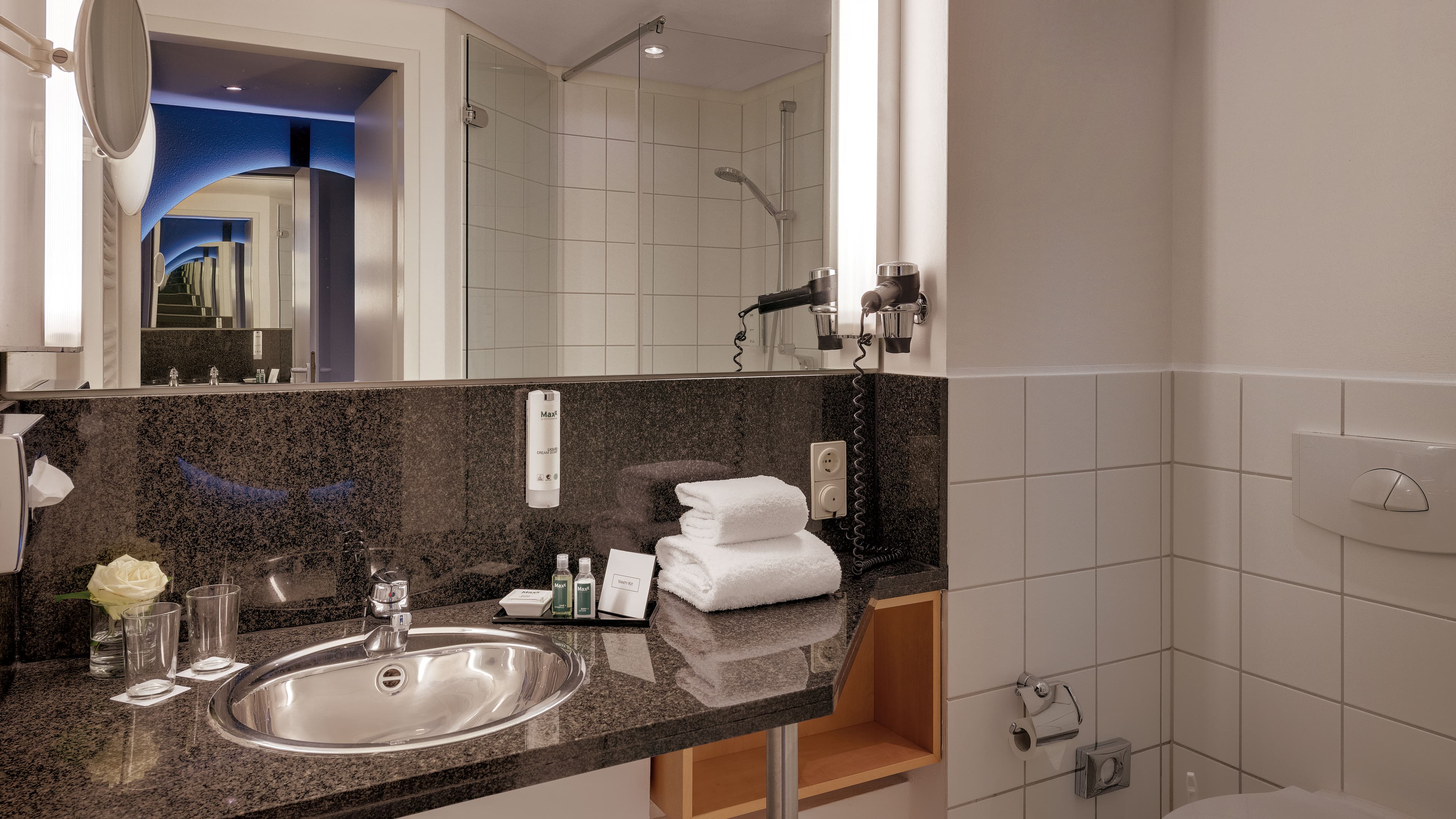 Hotel the YARD Bad Honnef Ansicht 3