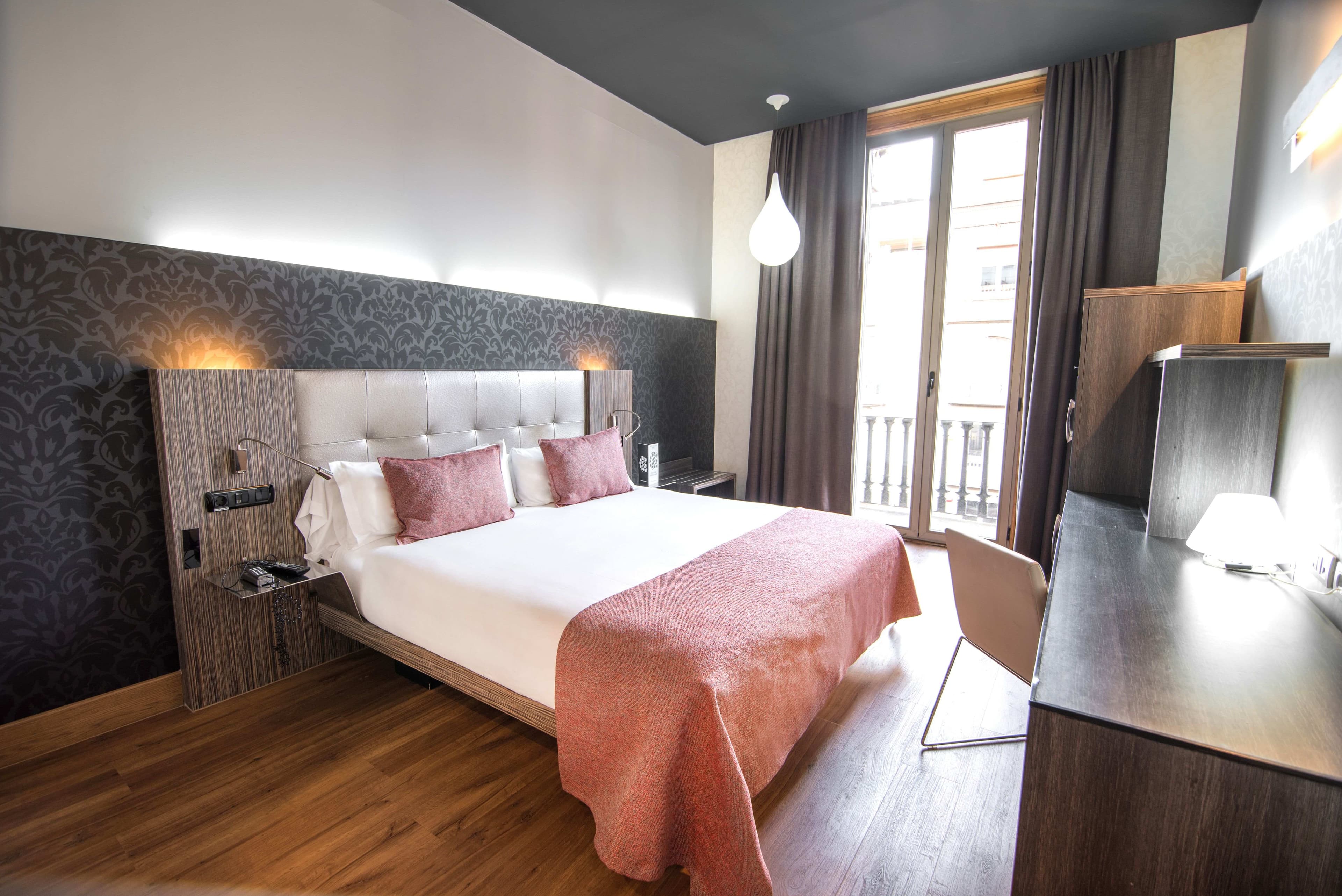 Hotel Petit Palace Museum Ansicht 3