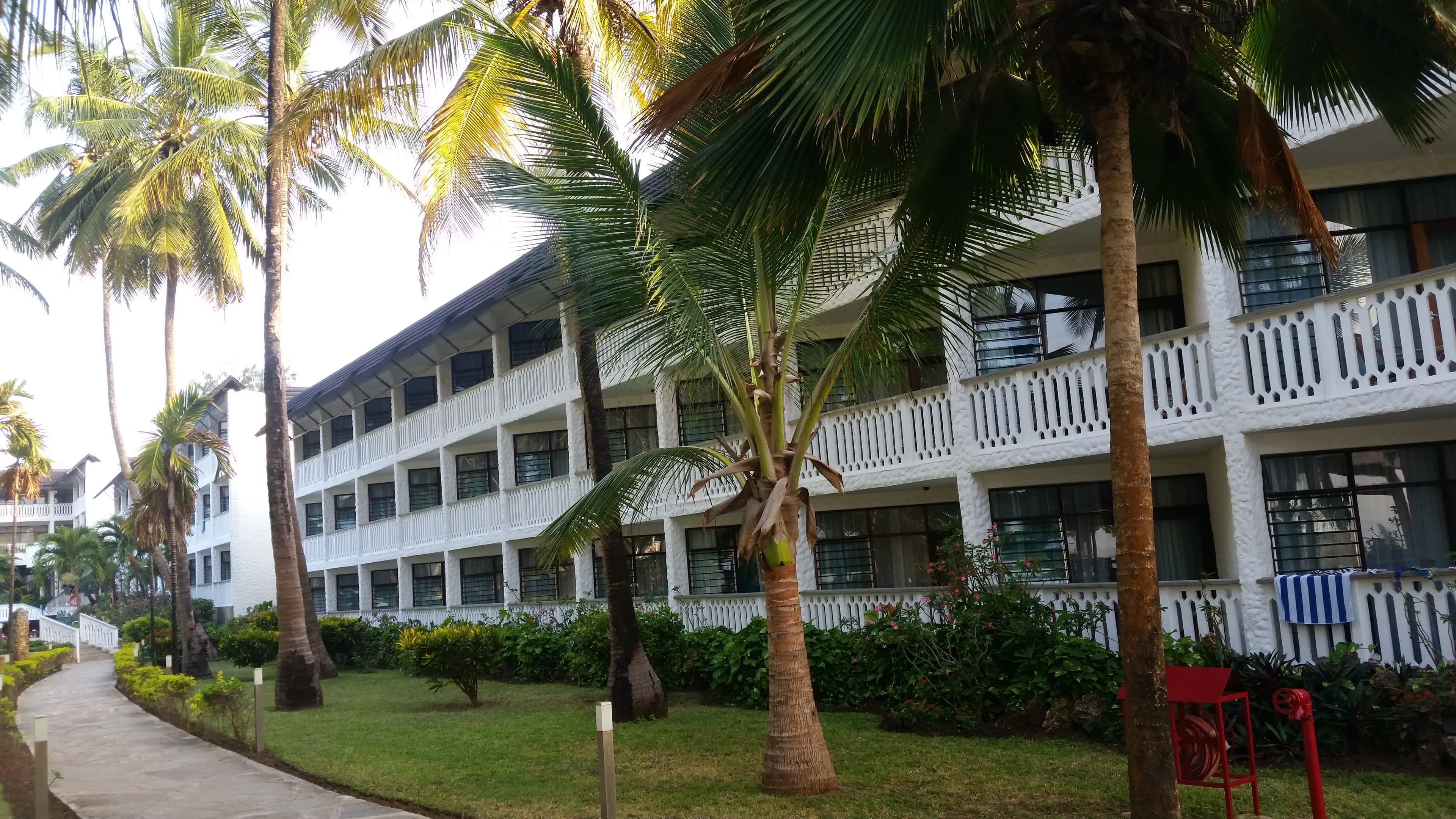 Travellers Beach Hotel & Club Ansicht 2
