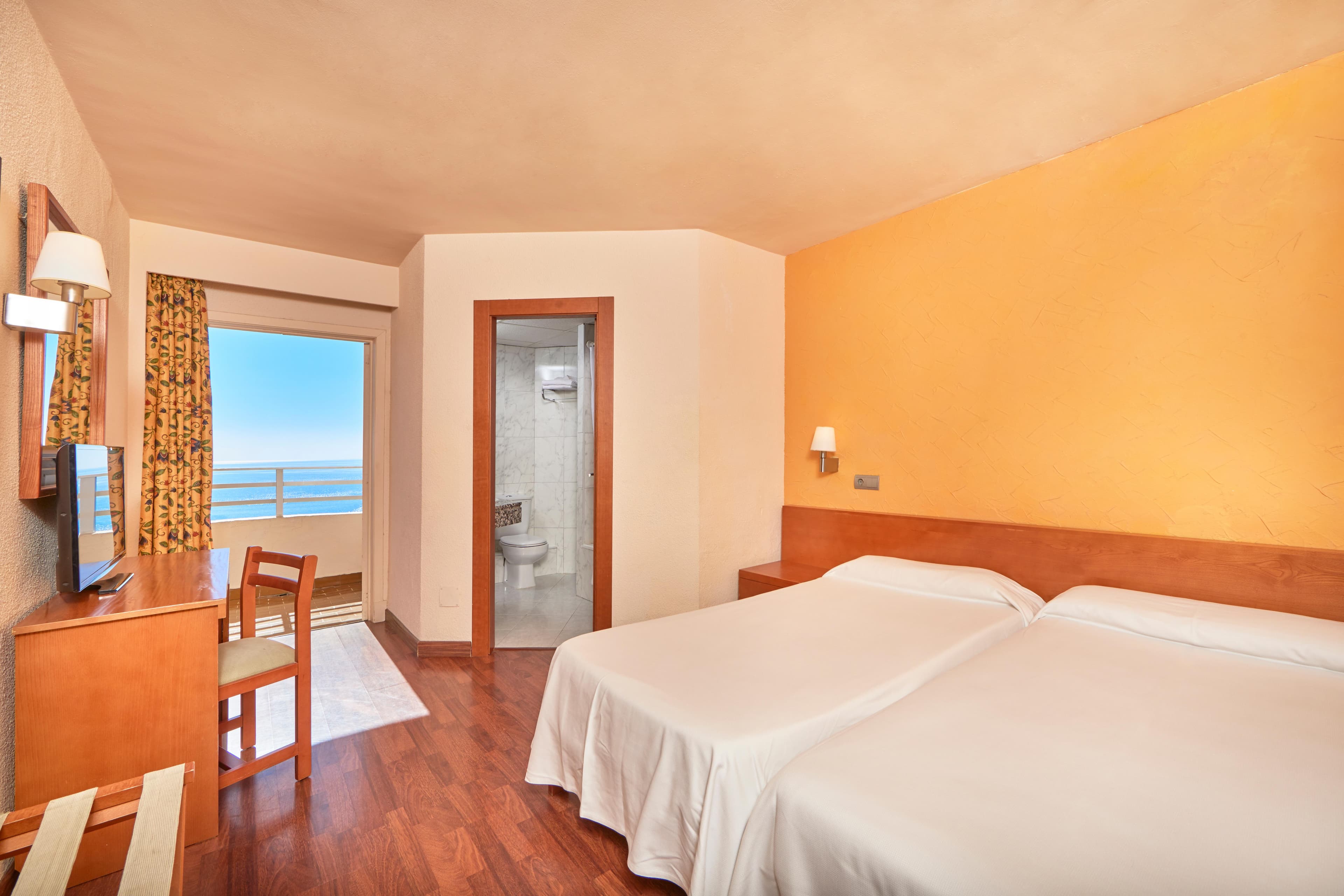 MLL Blue Bay Hotel Ansicht 4