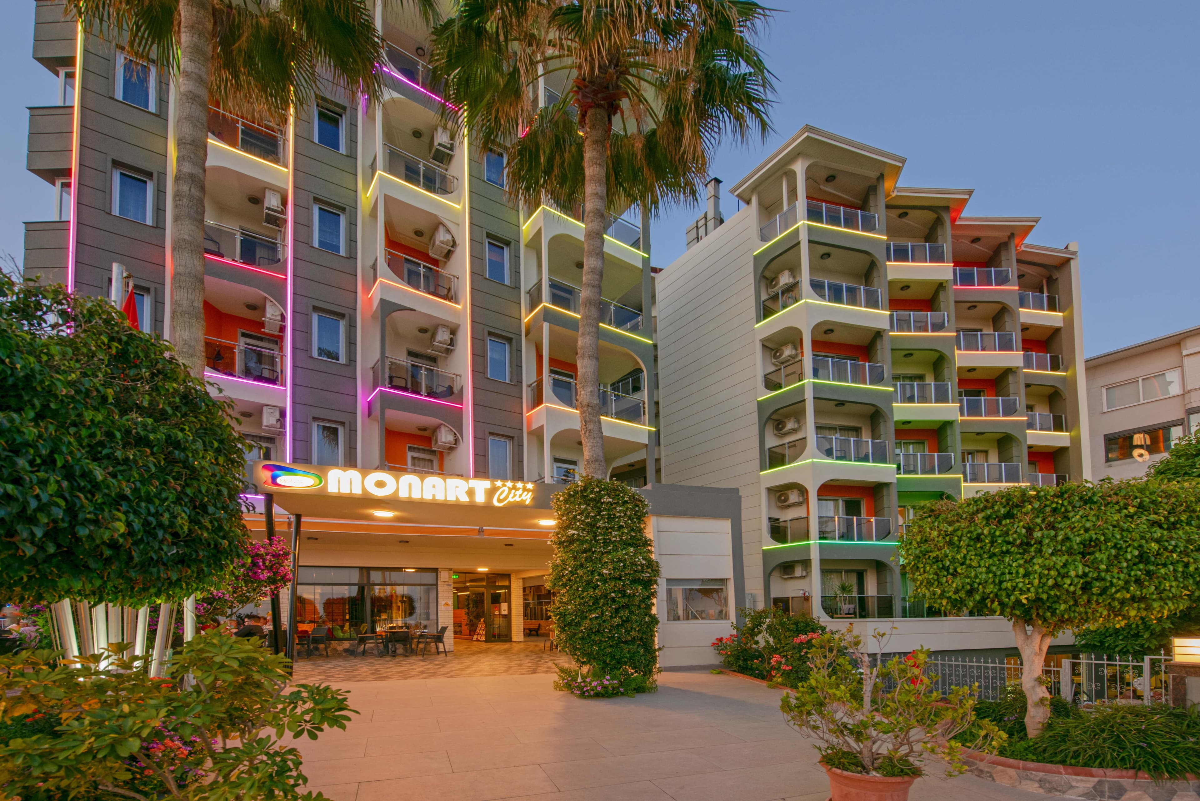 Monart City Hotel Ansicht 2