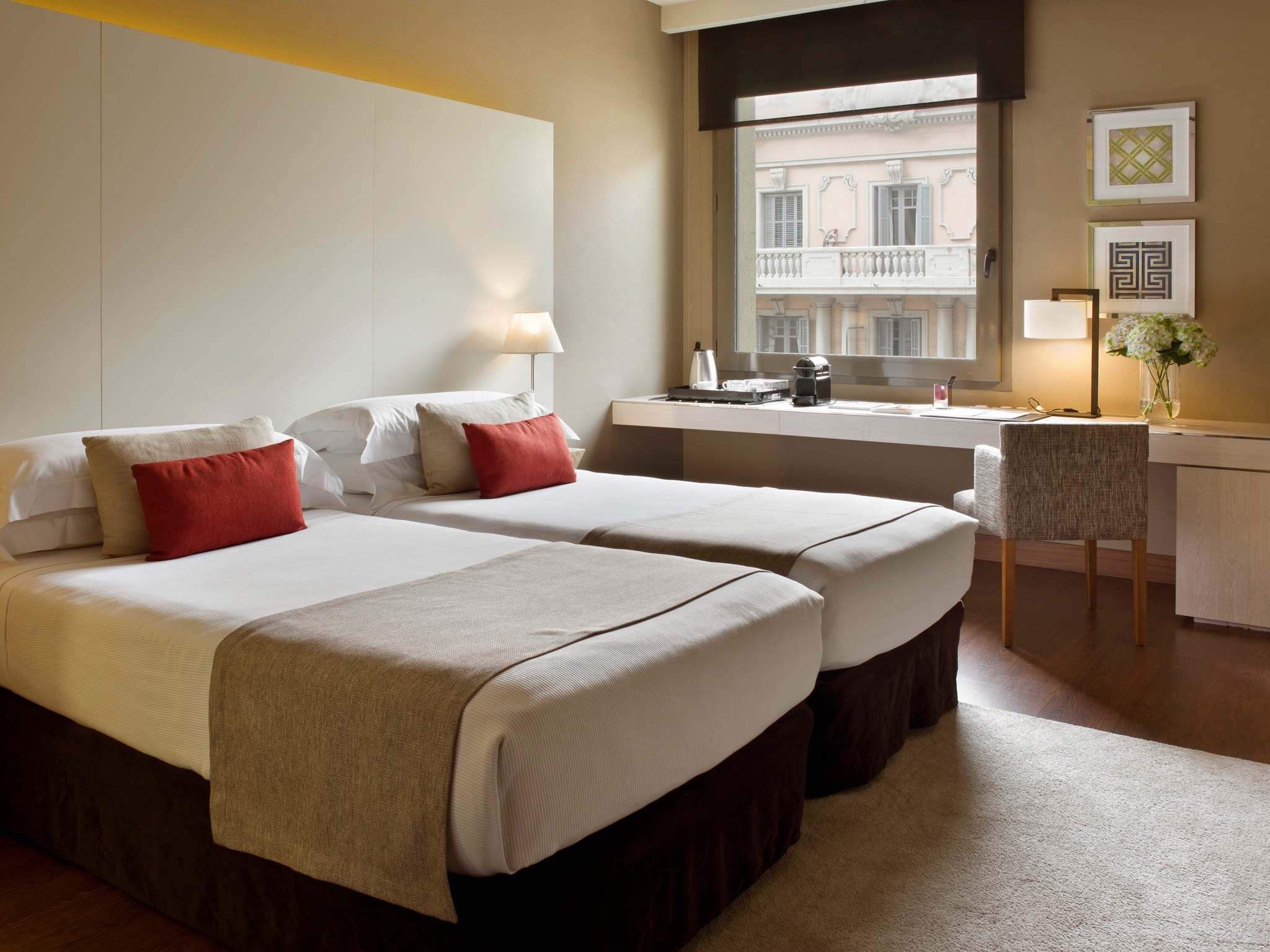 Grand Hotel Central Ansicht 3
