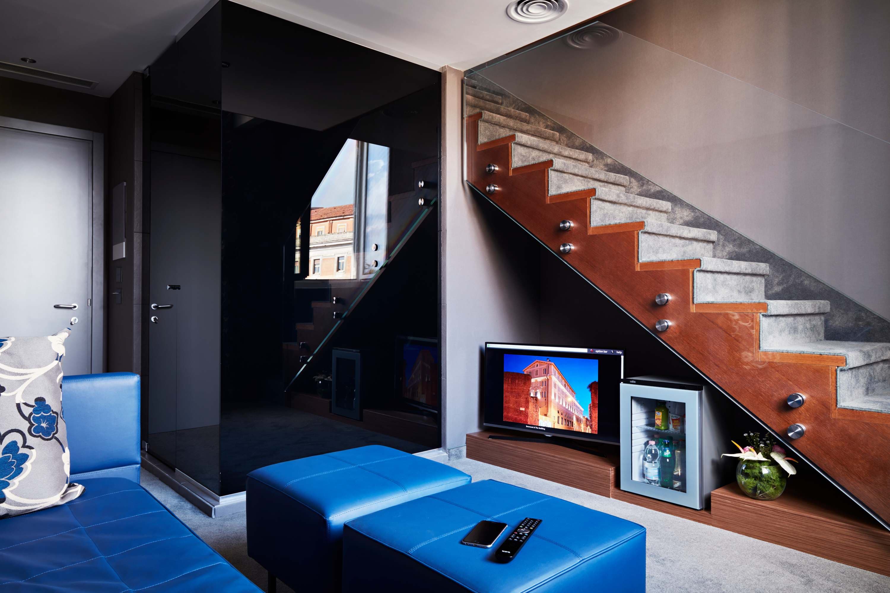 The Building Hotel Ansicht 2