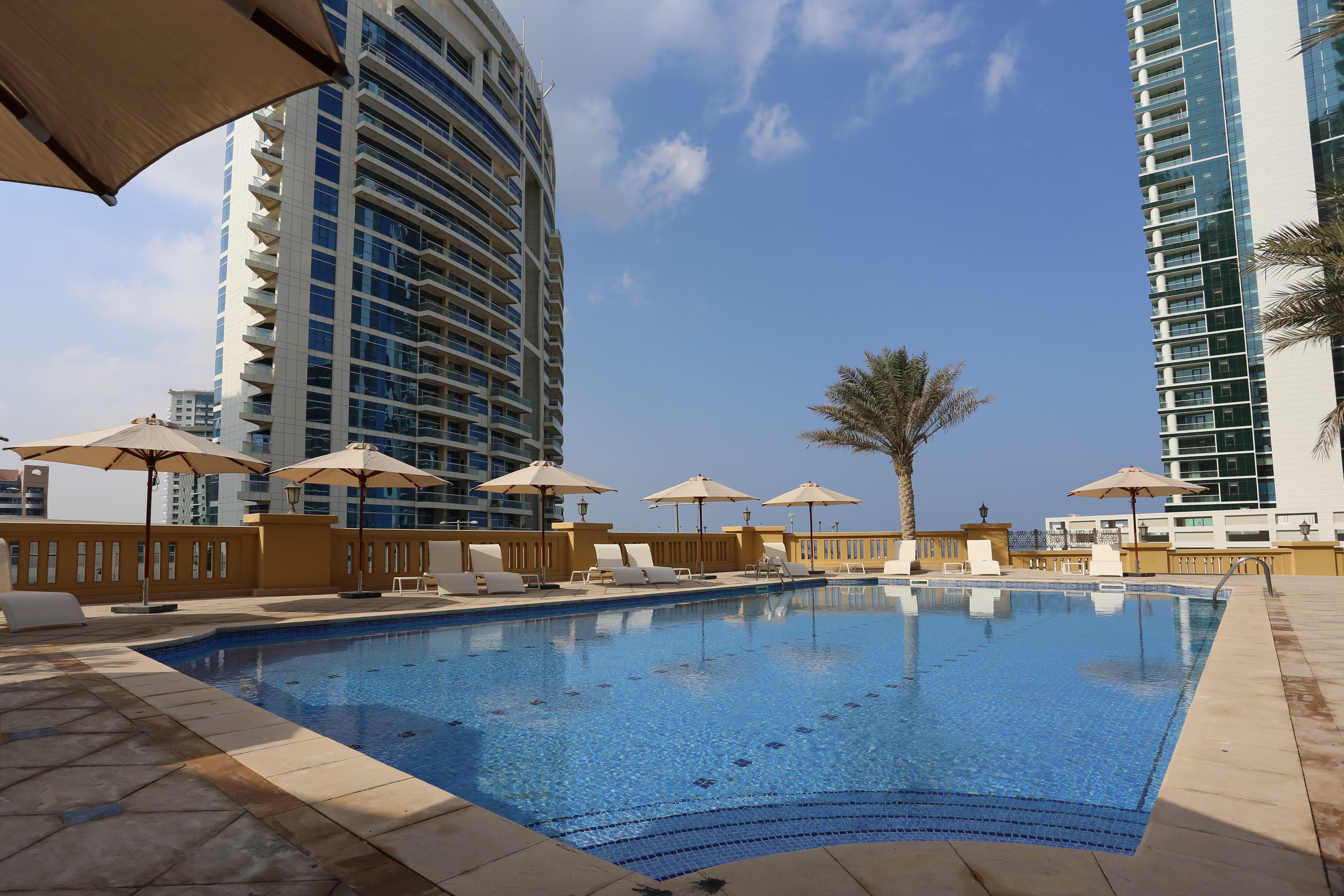 Ramada Hotel and Suites by Wyndham Dubai JBR Ansicht 8