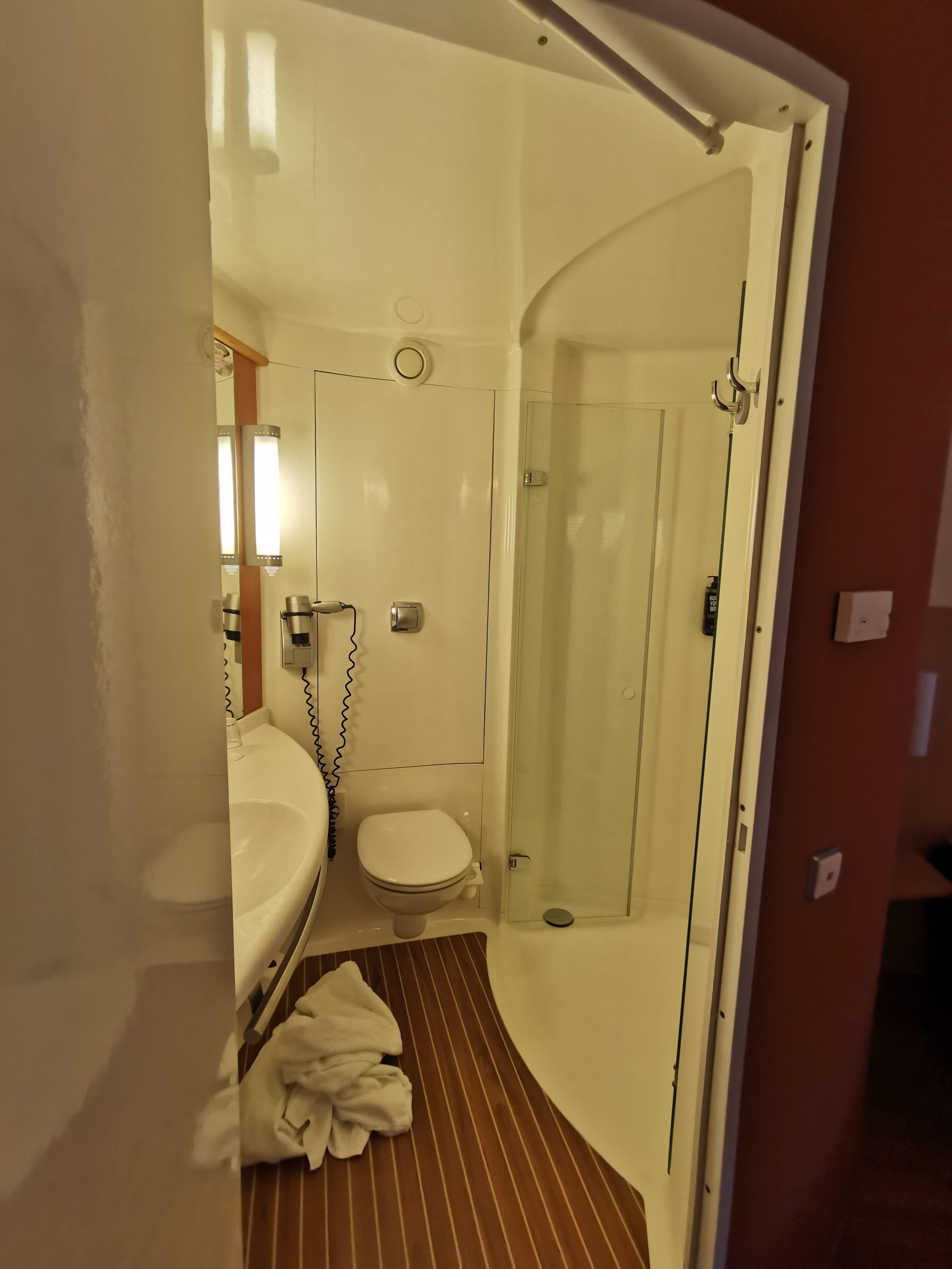 Hotel ibis Stuttgart Airport Messe Ansicht 8