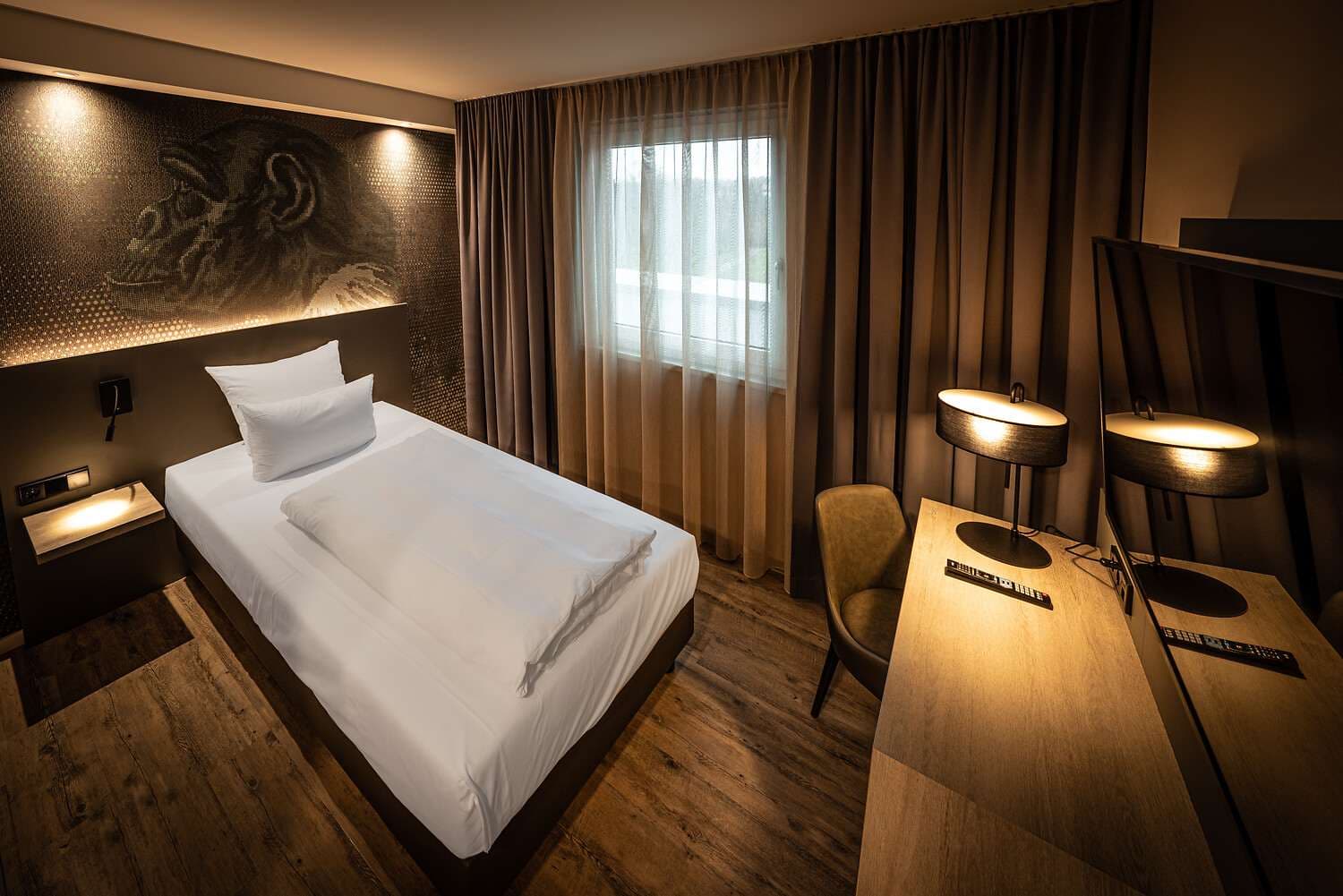 LOGINN Hotel Stuttgart Zuffenhausen Ansicht 4