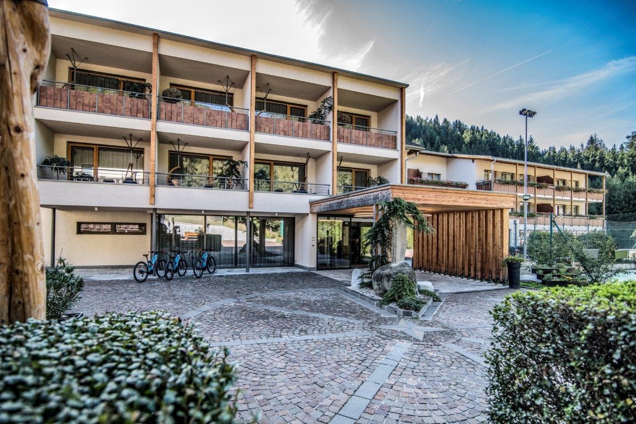 Sporthotel Zoll Ansicht 2