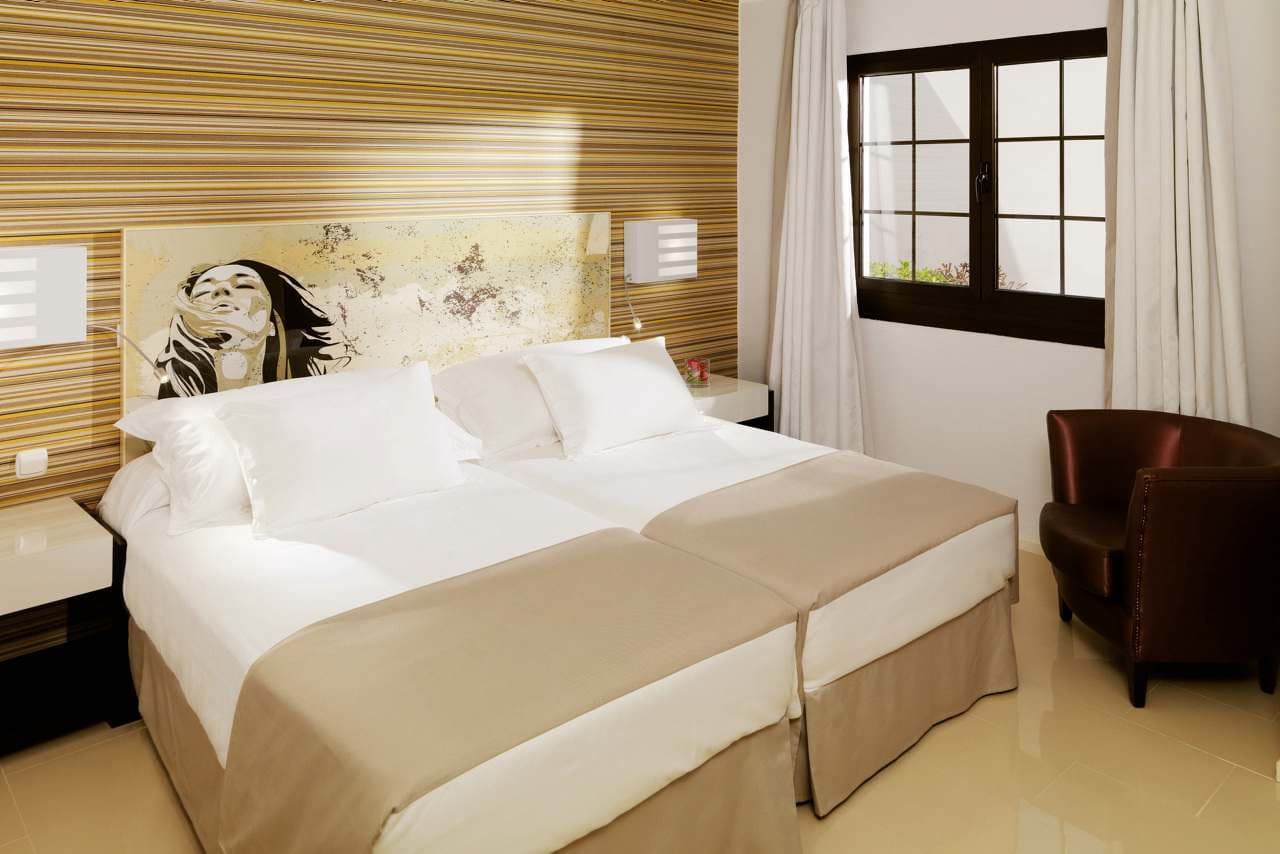 H10 White Suites Boutique Hotel Ansicht 4