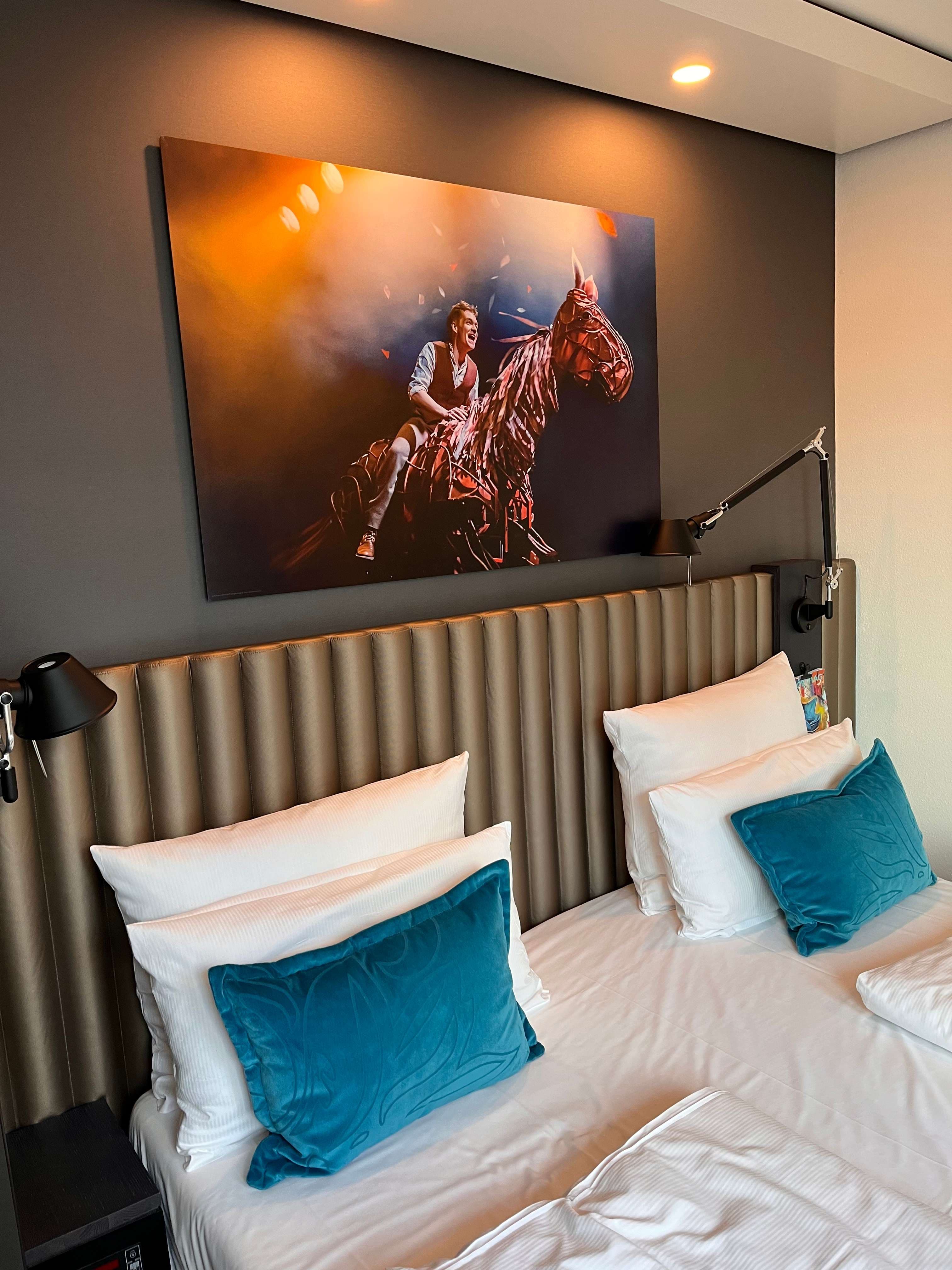 Motel One Berlin Ku'Damm Ansicht 6