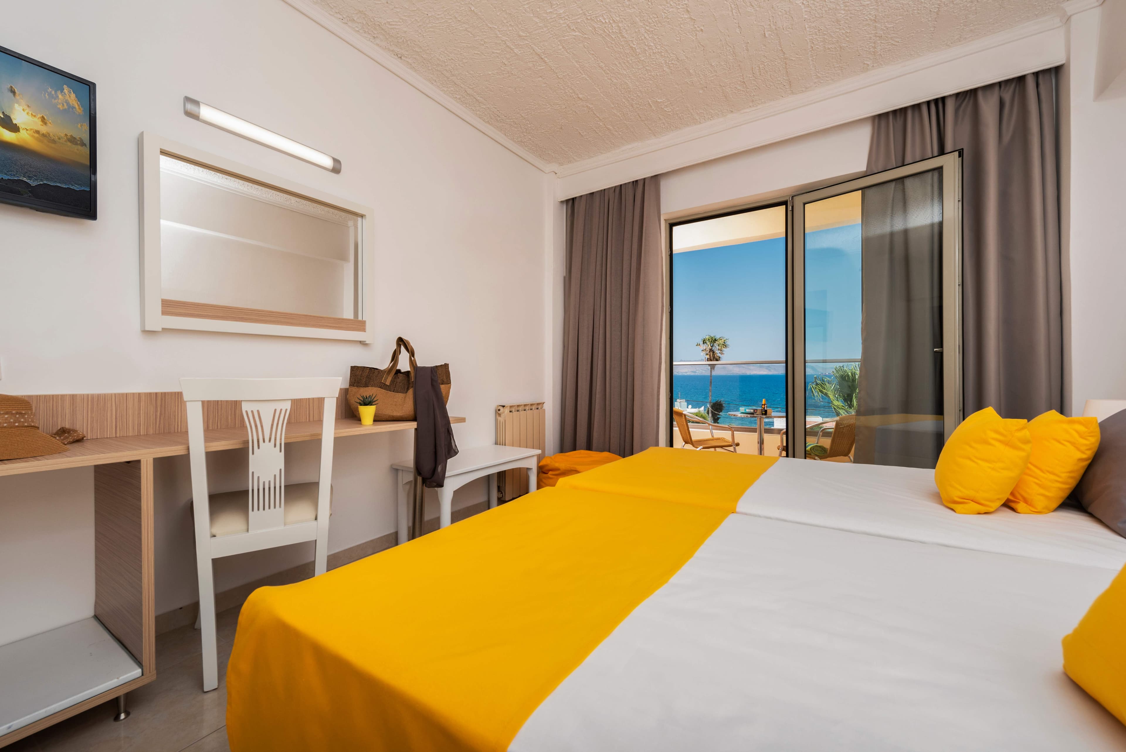 TUI SUNEO Niriides Beach Ansicht 3