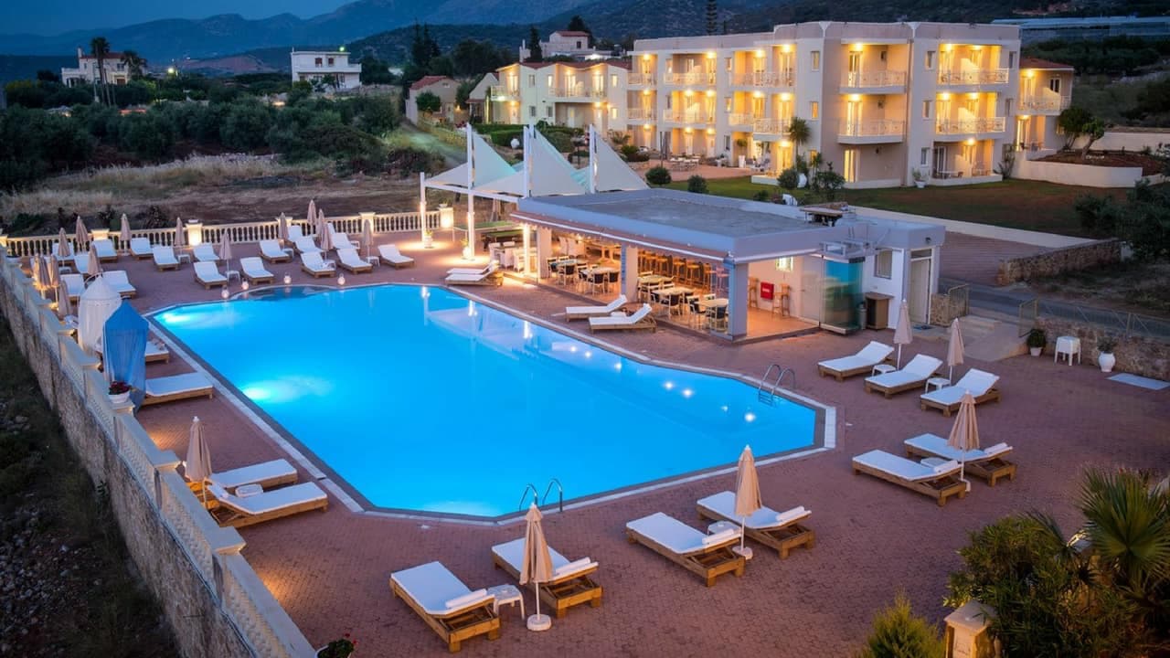 Notos Heights Hotel & Suites