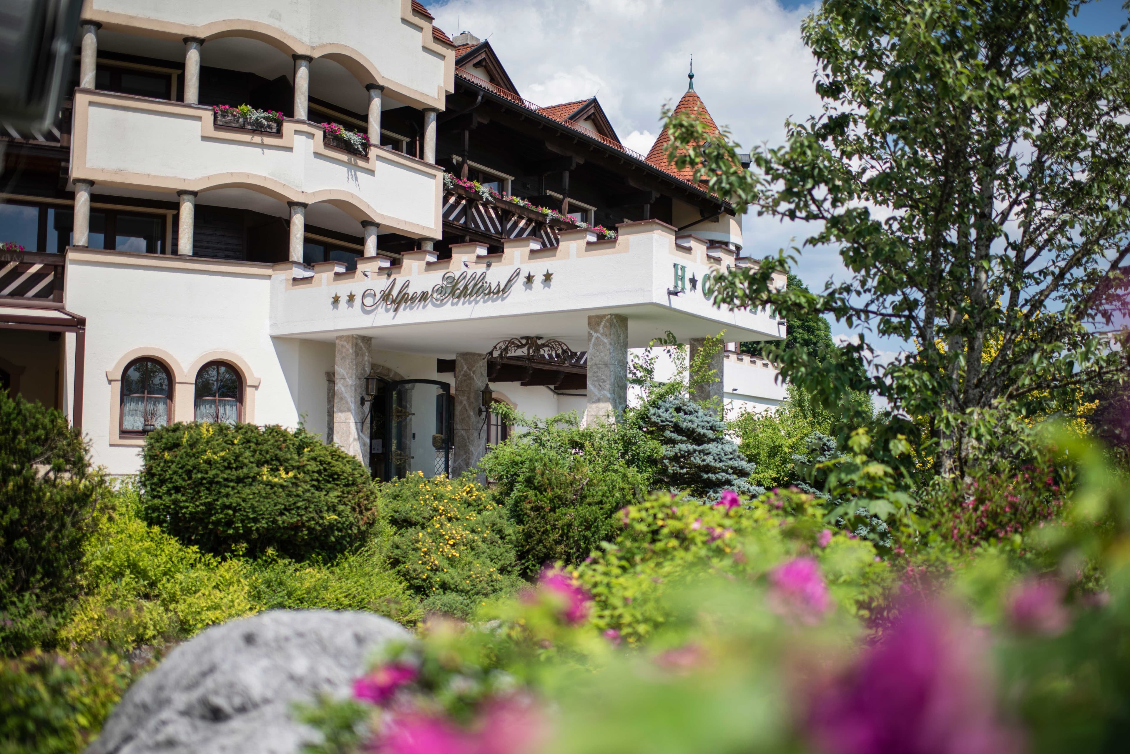 Hotel AlpenSchlössl Ansicht 2