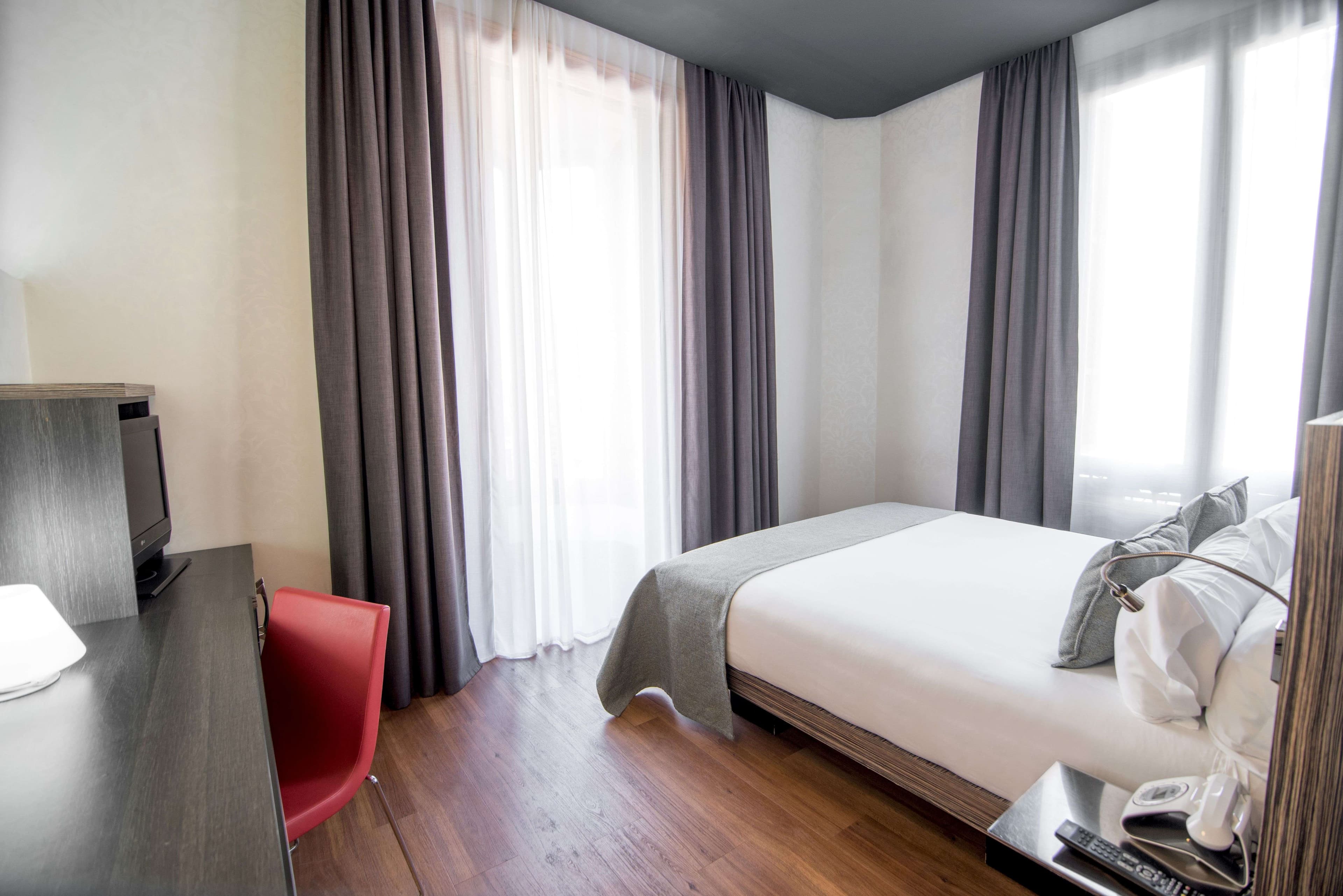 Hotel Petit Palace Museum Ansicht 5