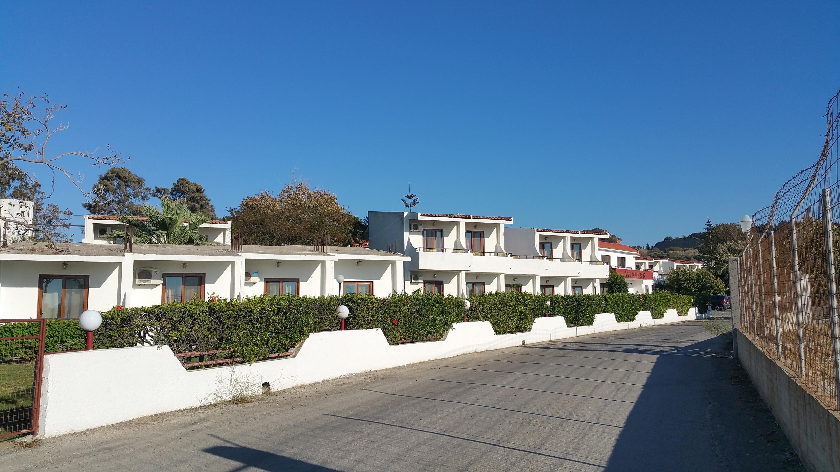 Vallian Village Hotel