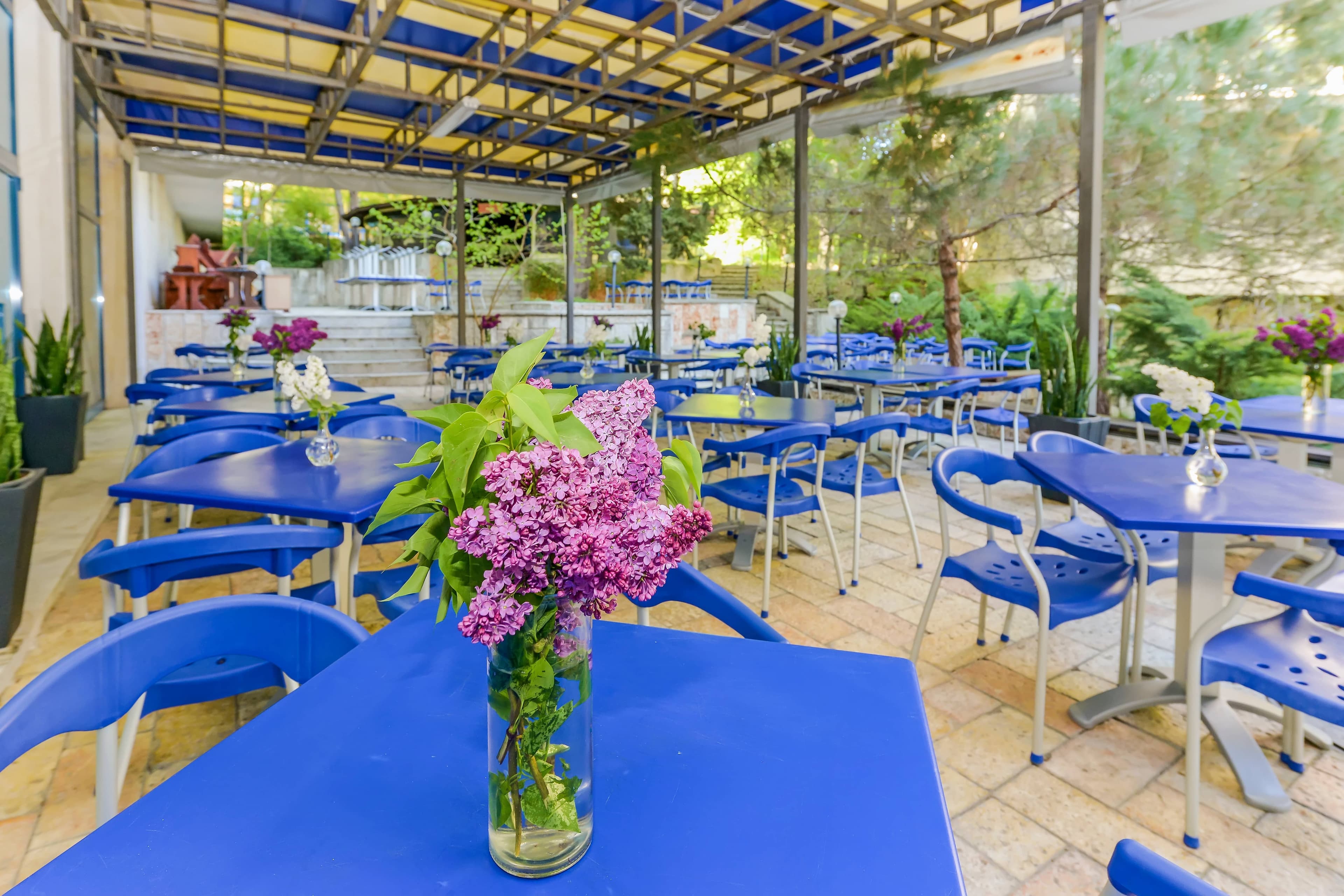 Hotel Holiday Park Ansicht 9