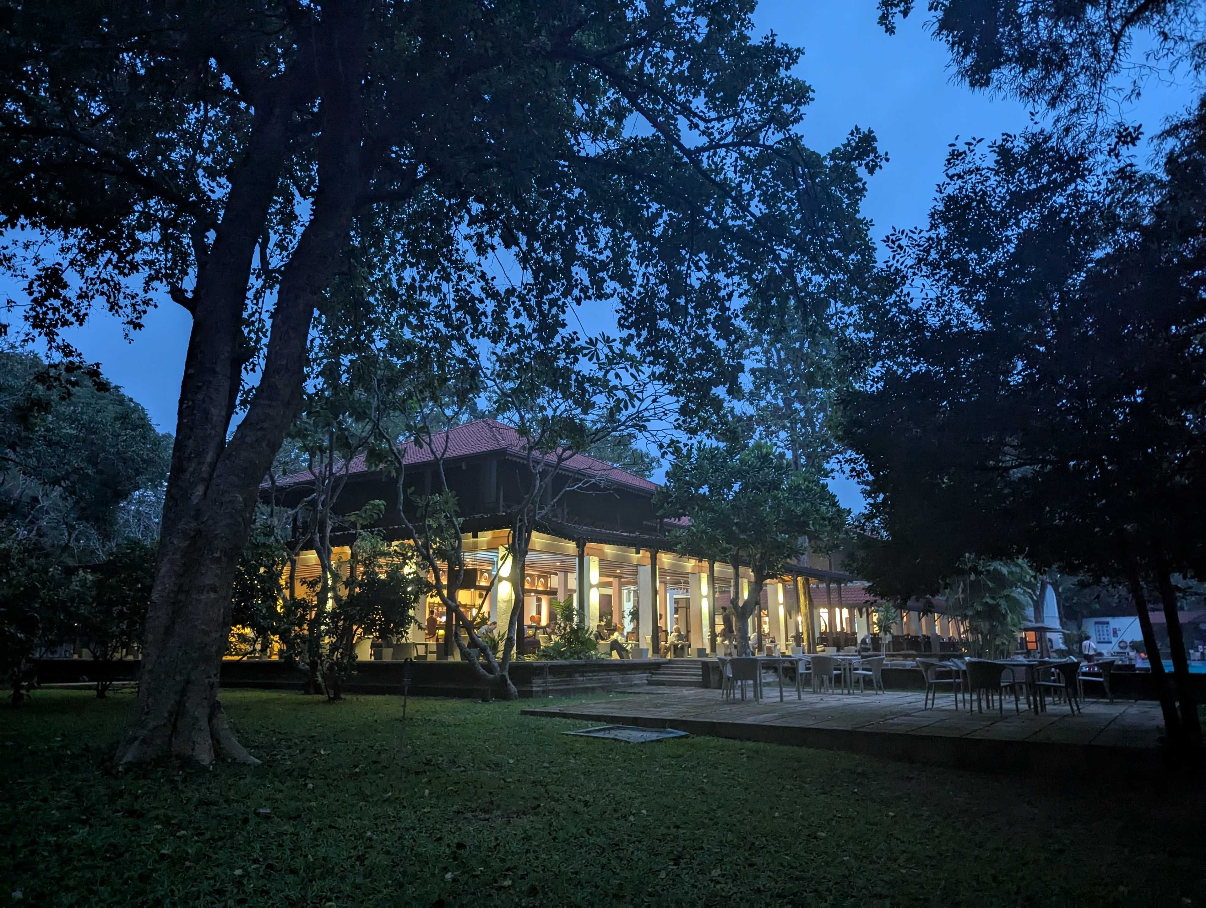 Cinnamon Lodge Habarana Ansicht 2