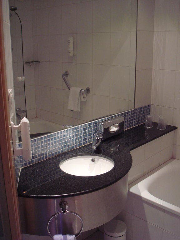 B&B Hotel Madrid Airport Ansicht 4