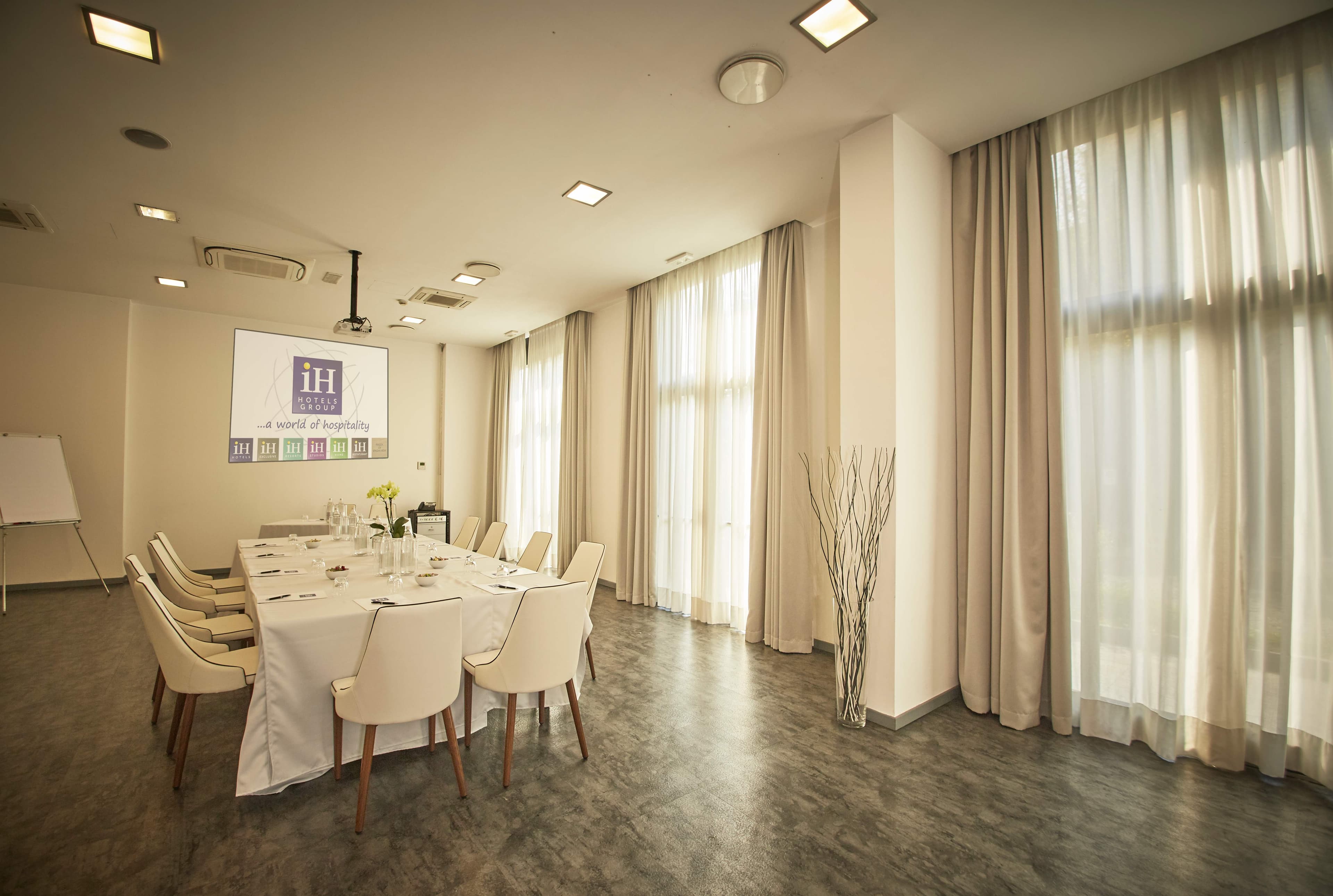iH Hotels Milano Lorenteggio Ansicht 7
