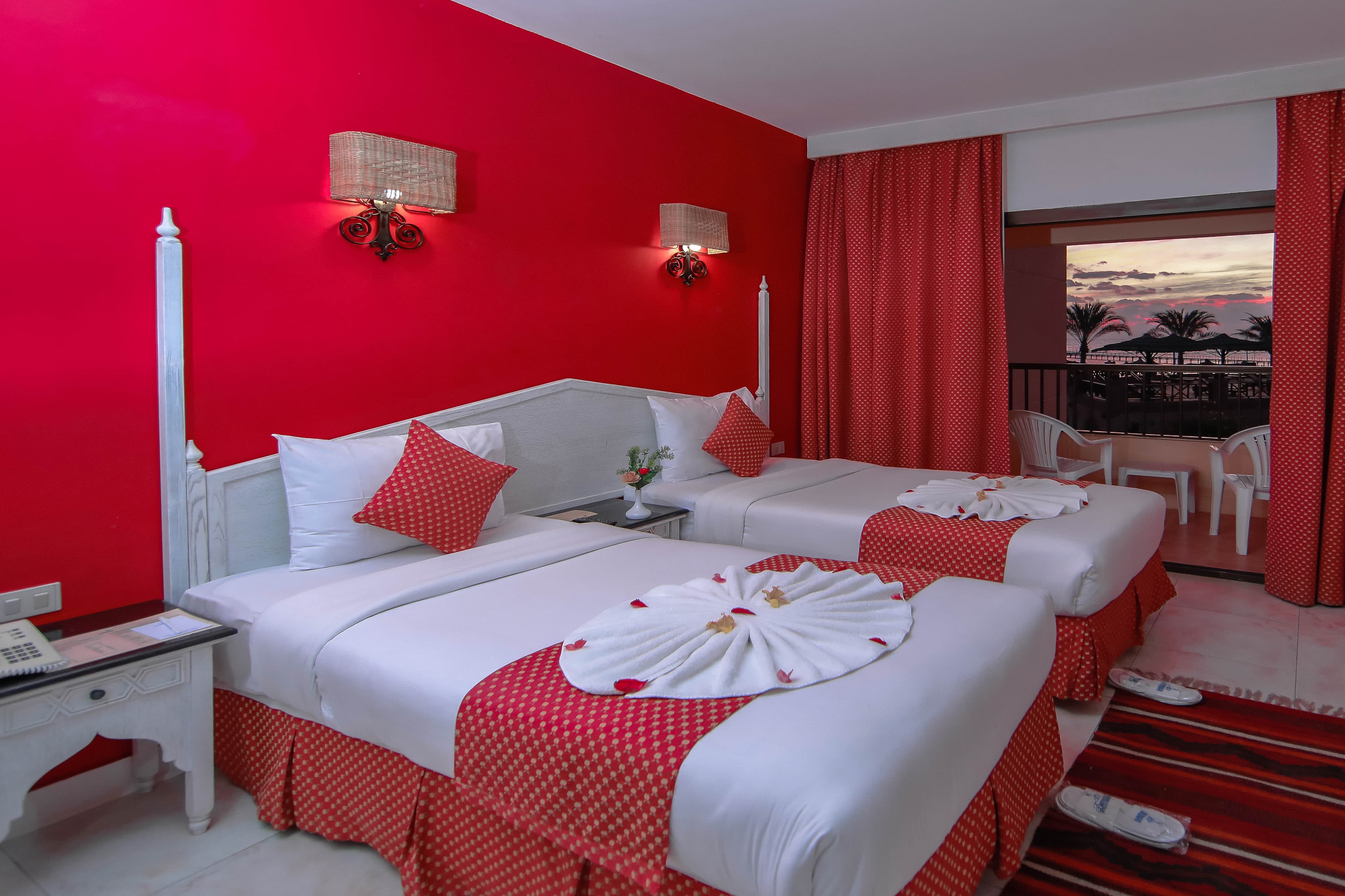 Flamenco Beach & Resort Ansicht 5