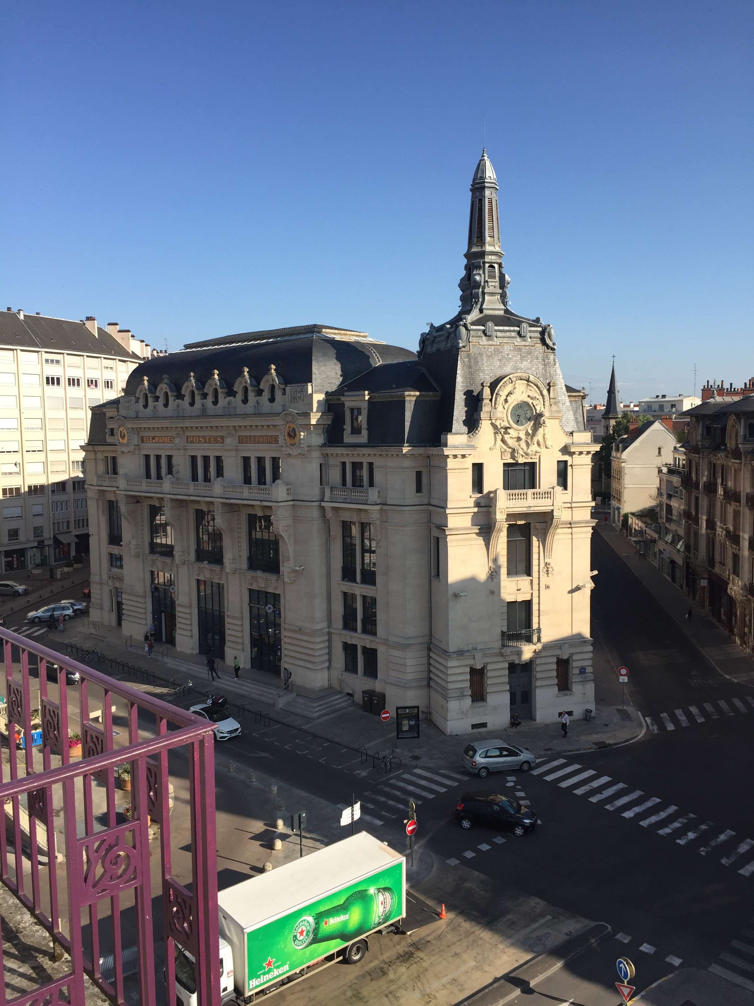 ibis Styles Dijon Central Ansicht 8