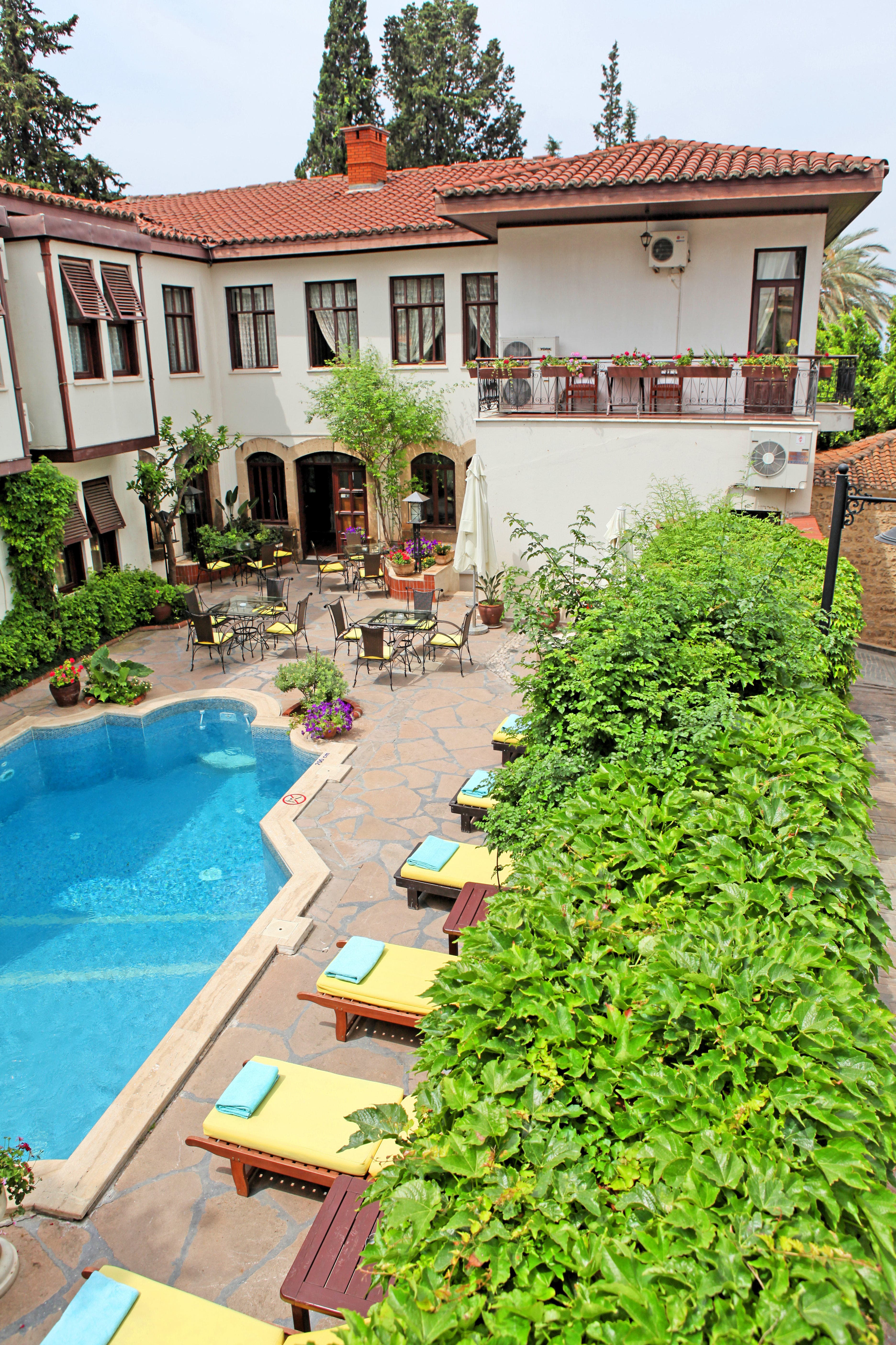 Aspen Hotel Ansicht 2