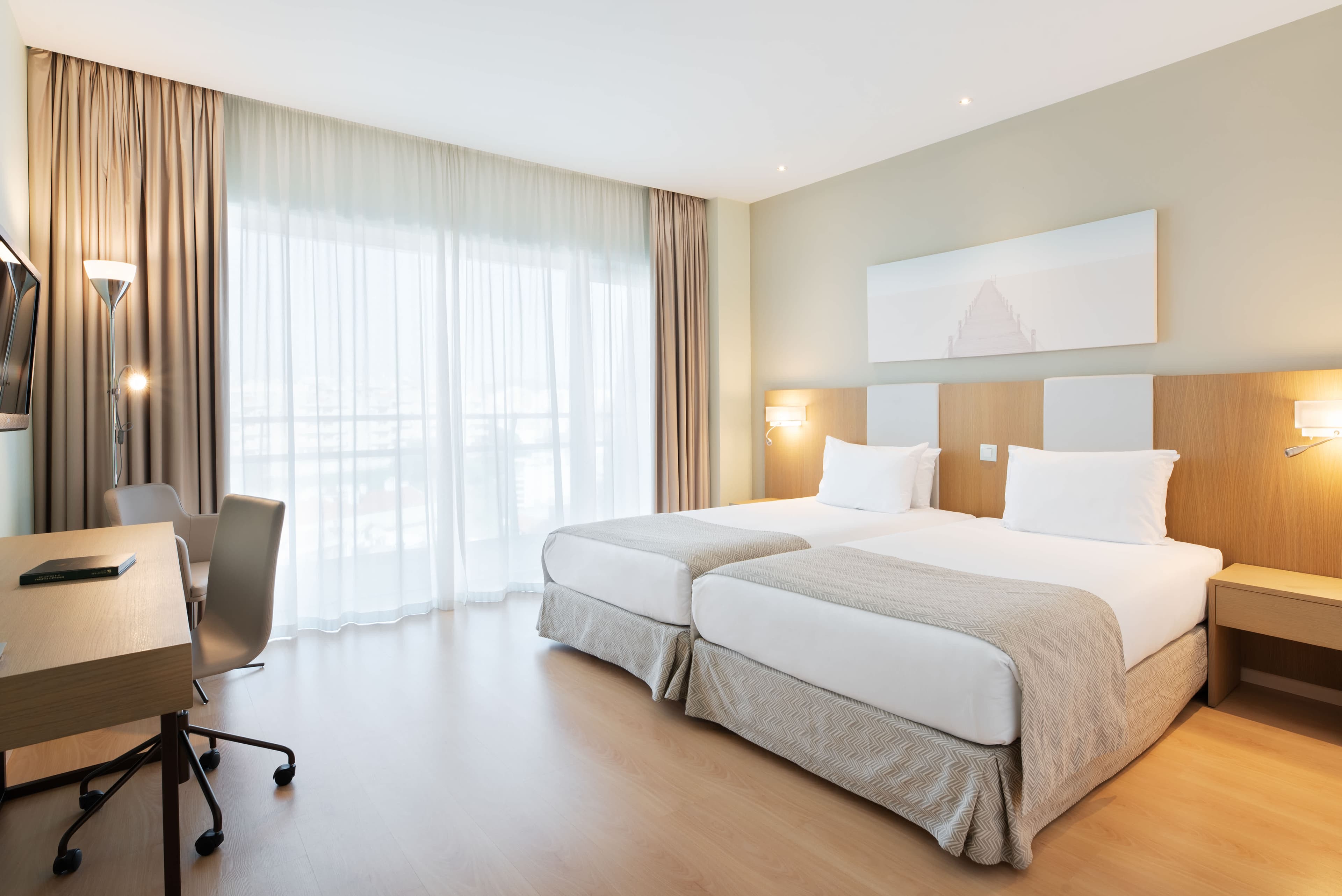 Eurostars Oasis Plaza Hotel Ansicht 5