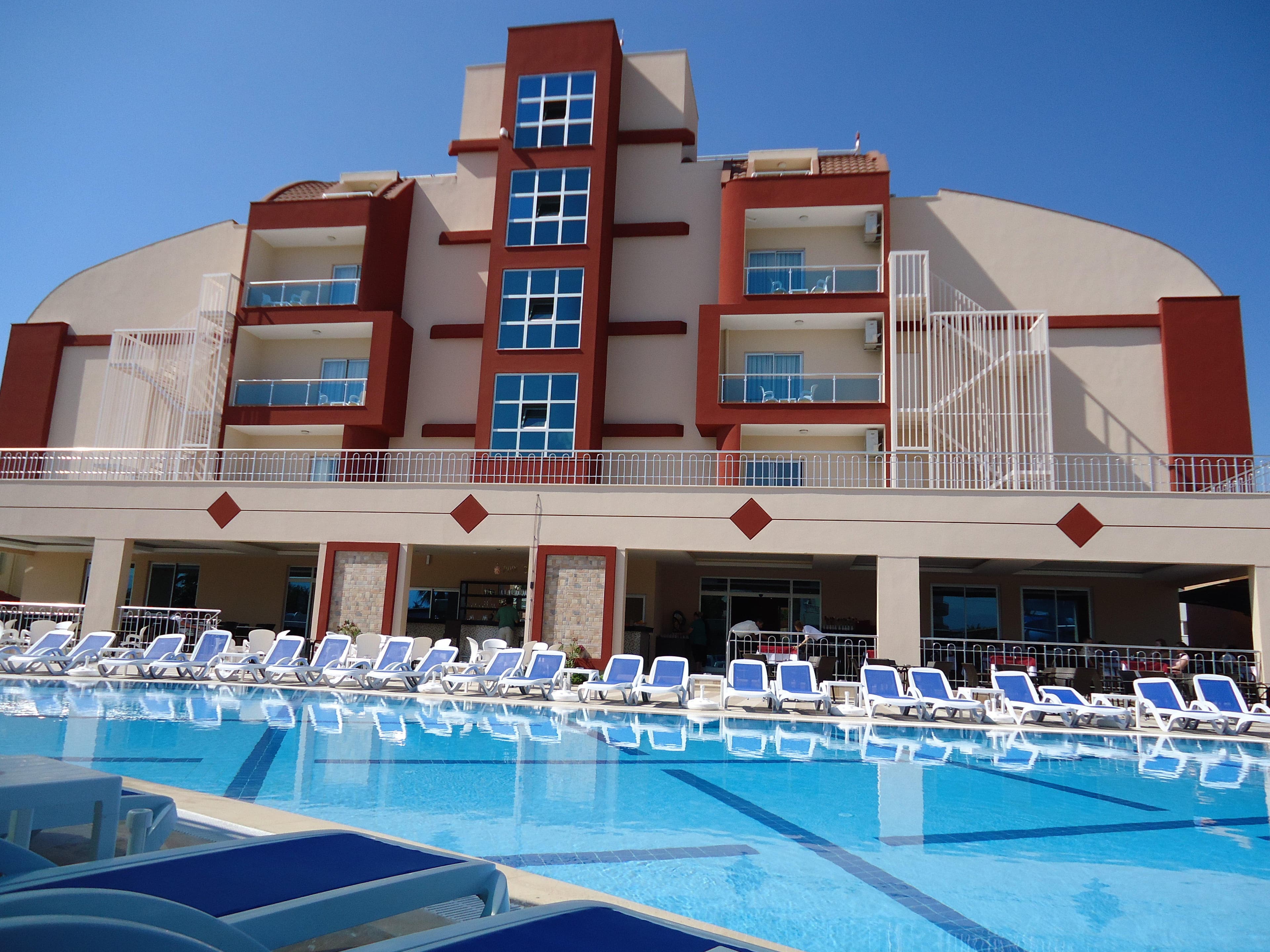 Side West Park Hotel