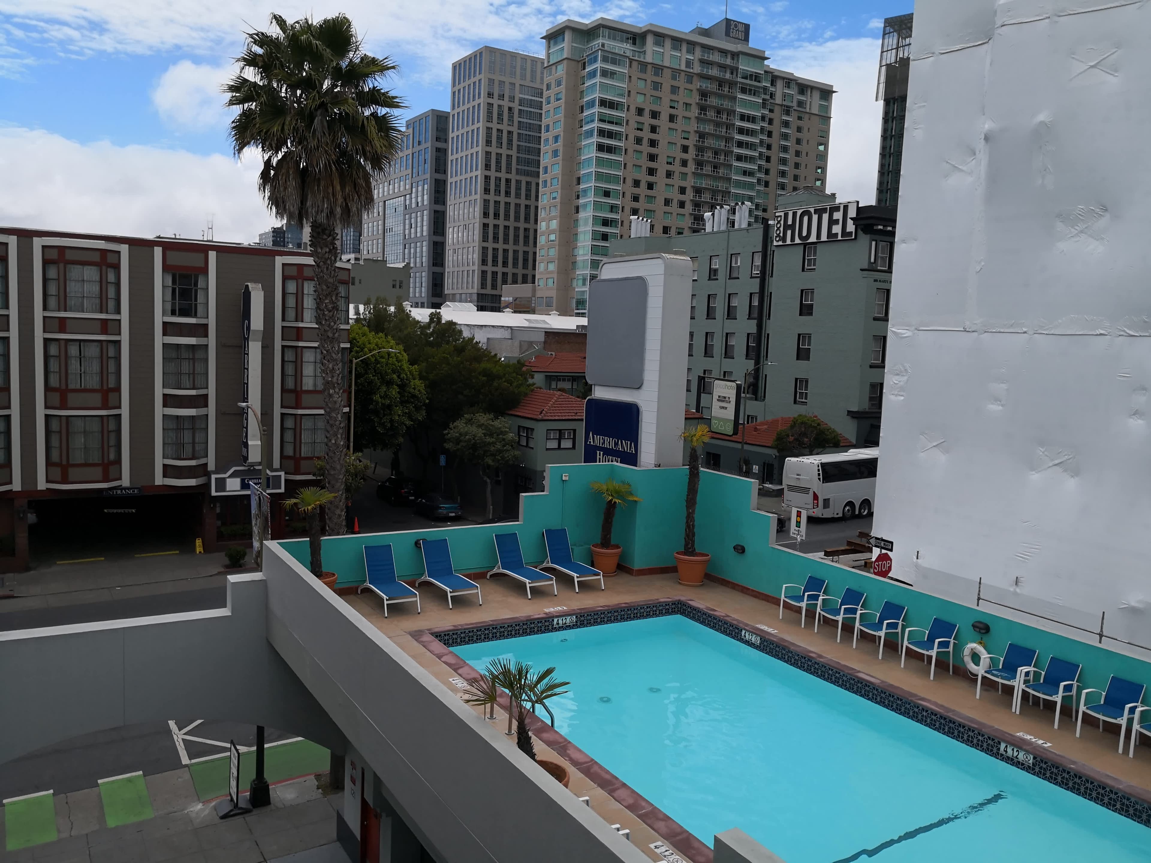 Hotel Americania Ansicht 6