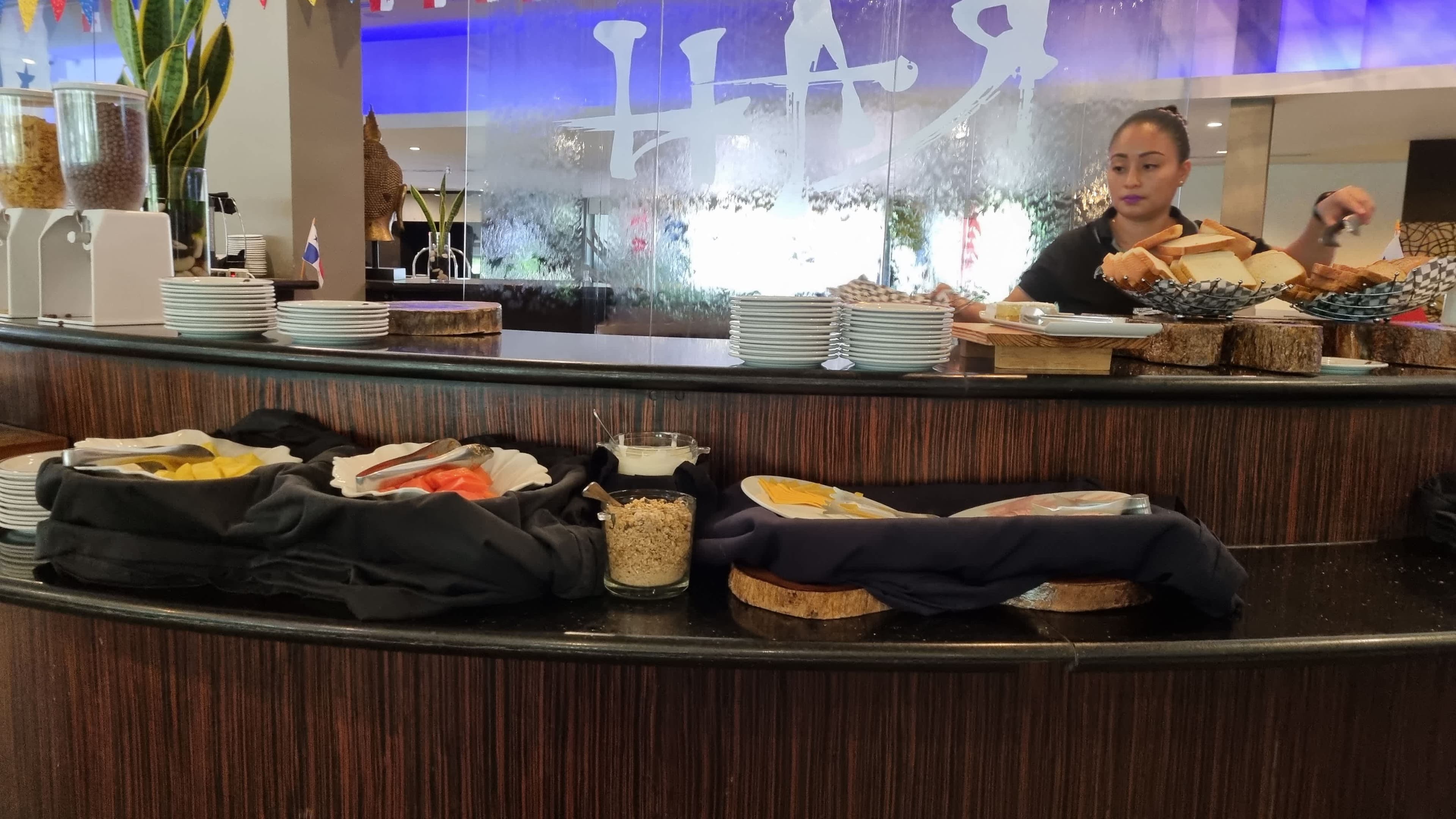 Hotel Riande Aeropuerto Ansicht 9