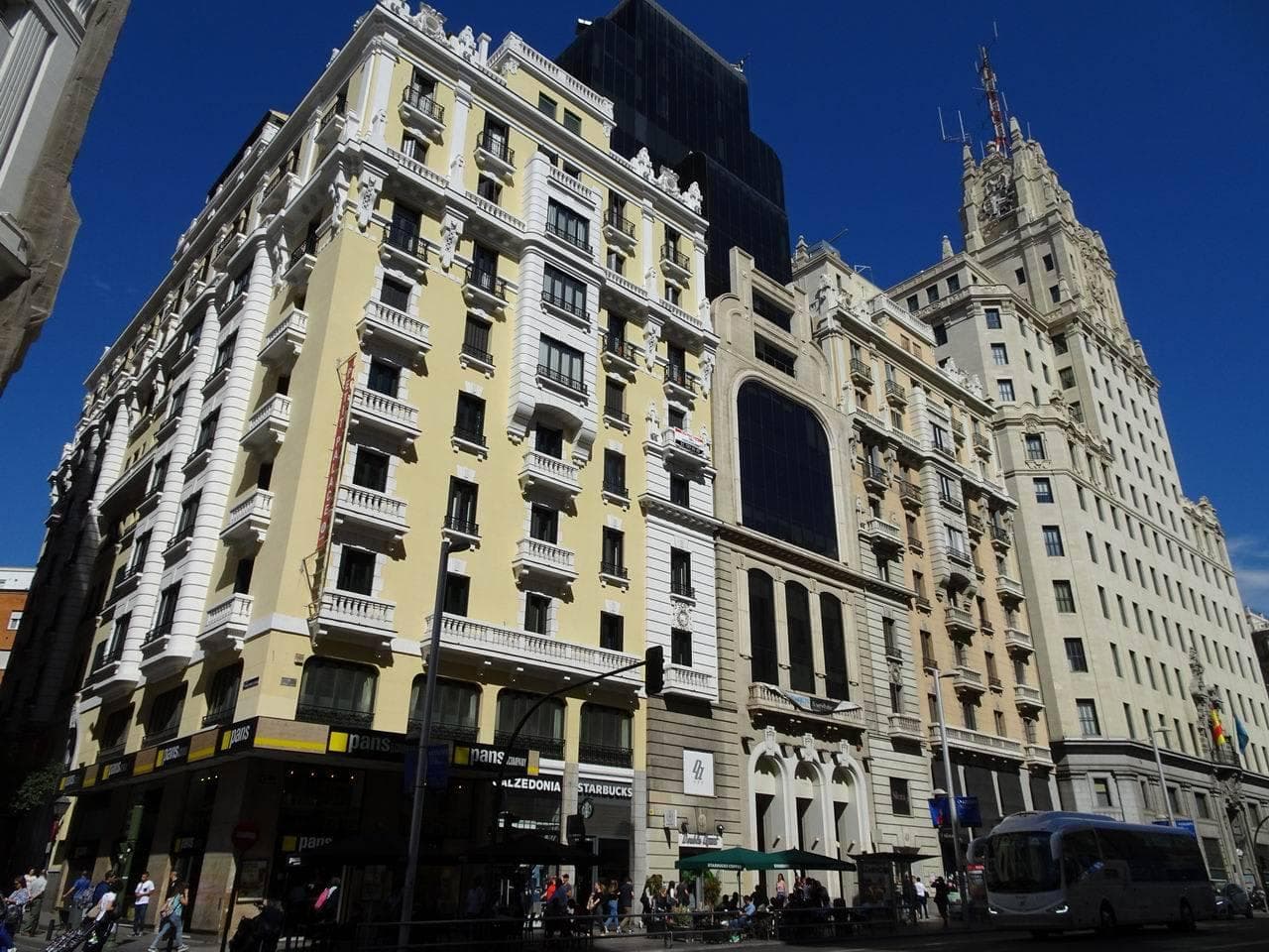Hotel Petit Palace Triball