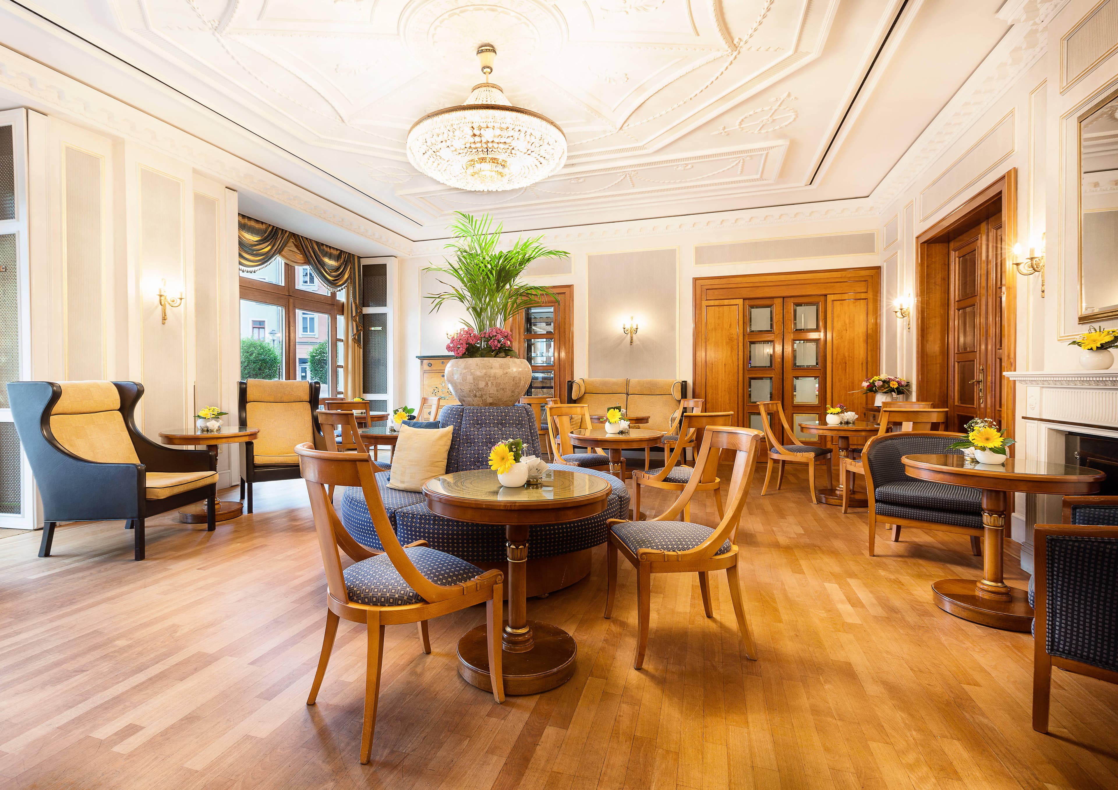 Best Western Premier Grand Hotel Russischer Hof Ansicht 9
