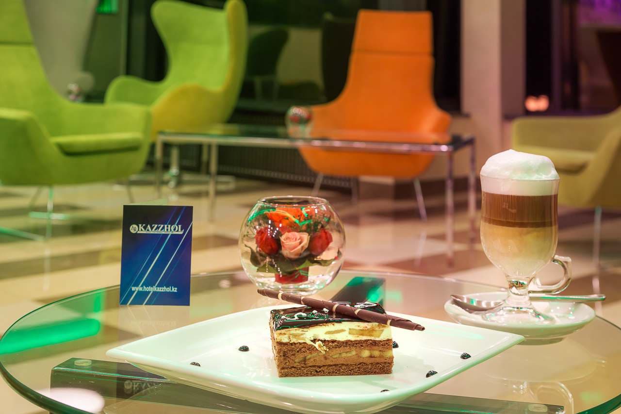 Kazzhol Hotel Almaty Ansicht 8