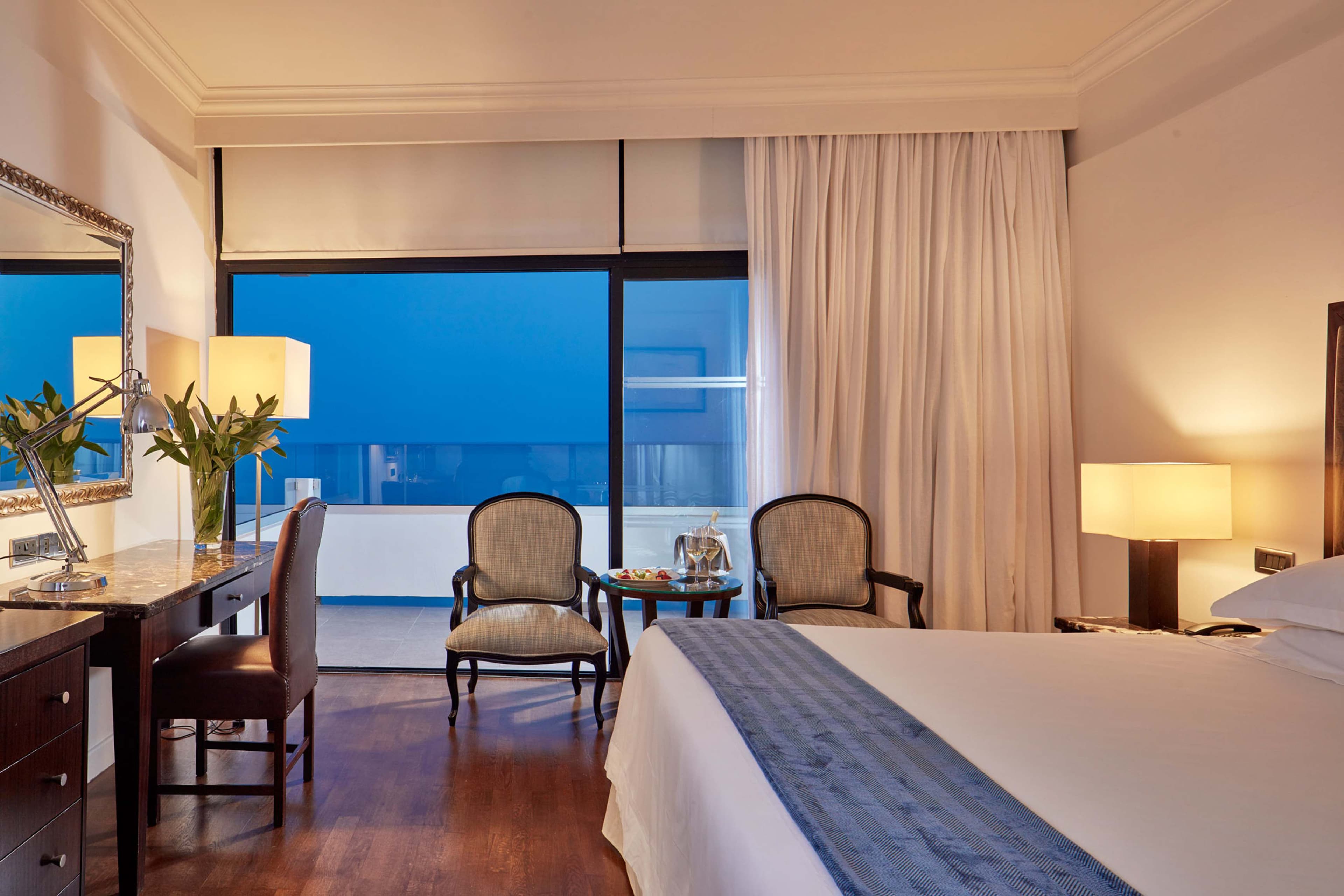 Hotel Grecian Bay Ansicht 4